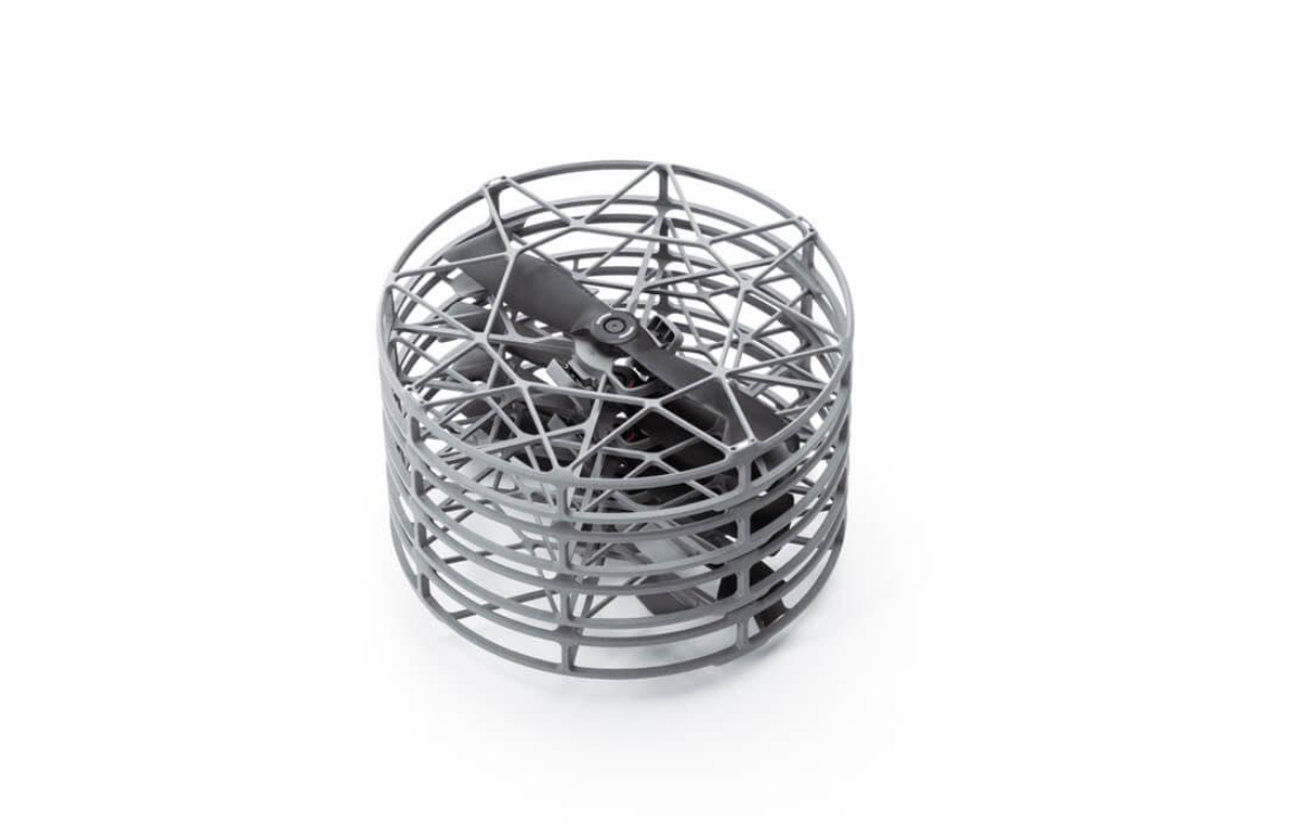 DJI Mini 5 Pro 航拍機推出專屬配件「快拆全向槳葉防護罩」,四個獨立的防護罩部件可透過磁吸方式緊密合成一體。