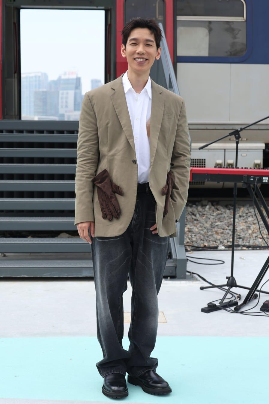 Phil 今日(18日)出席新專輯發布會。(周令知攝)