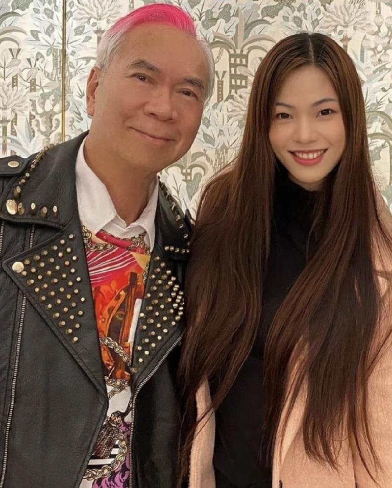 李龍基曾經多次公開表示會娶Chris為合法妻子,甚至稱呼Chris叫老婆仔。