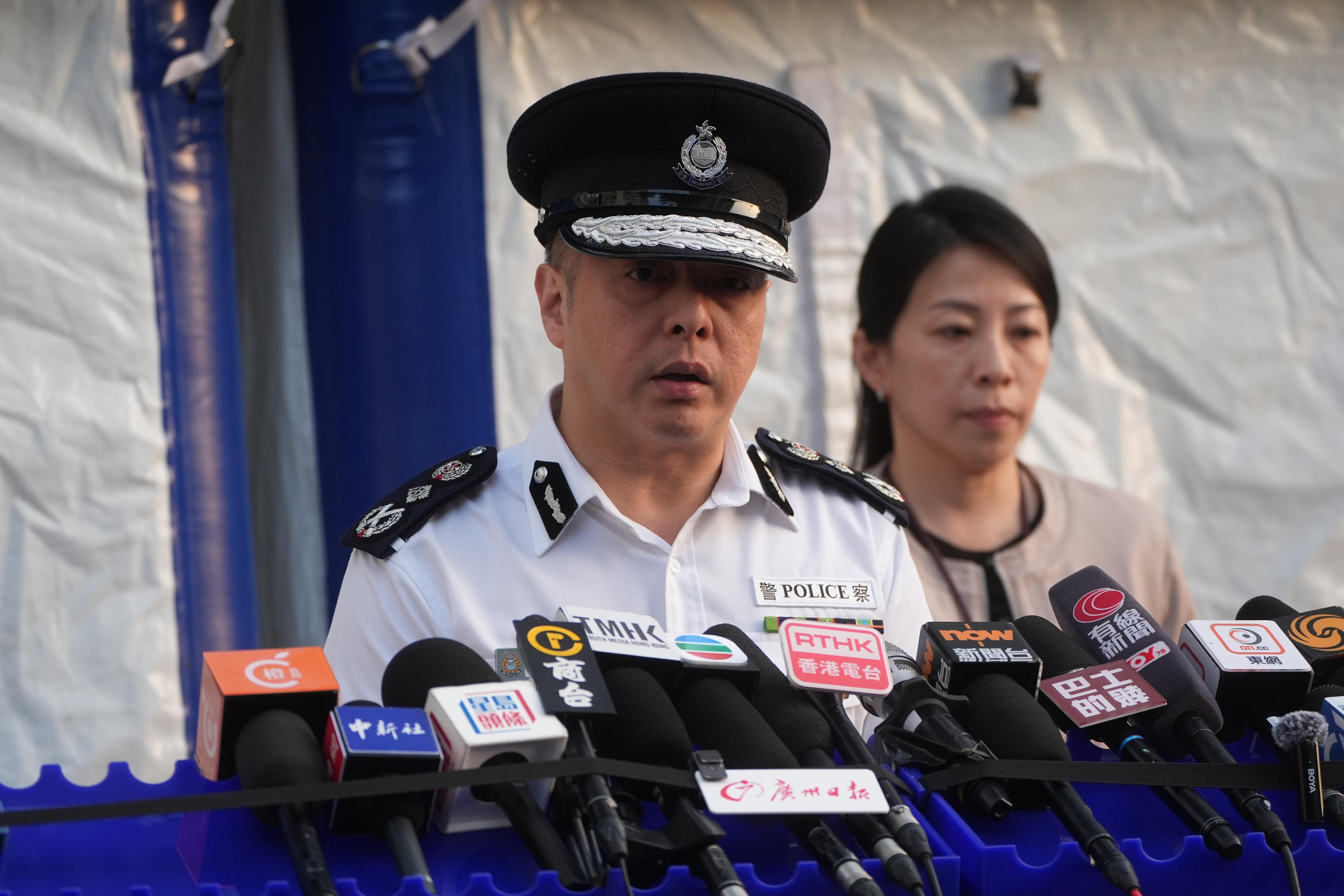 大埔宏福苑火災死亡人數增加1人至160人,仍有6人失聯。警務處處長周一鳴見記者。