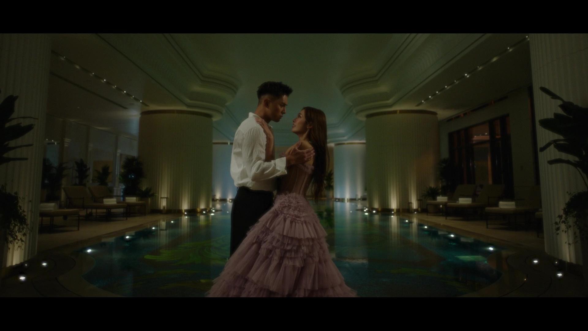 何廣沛、陳楨怡上演浪漫唯美愛情小品。