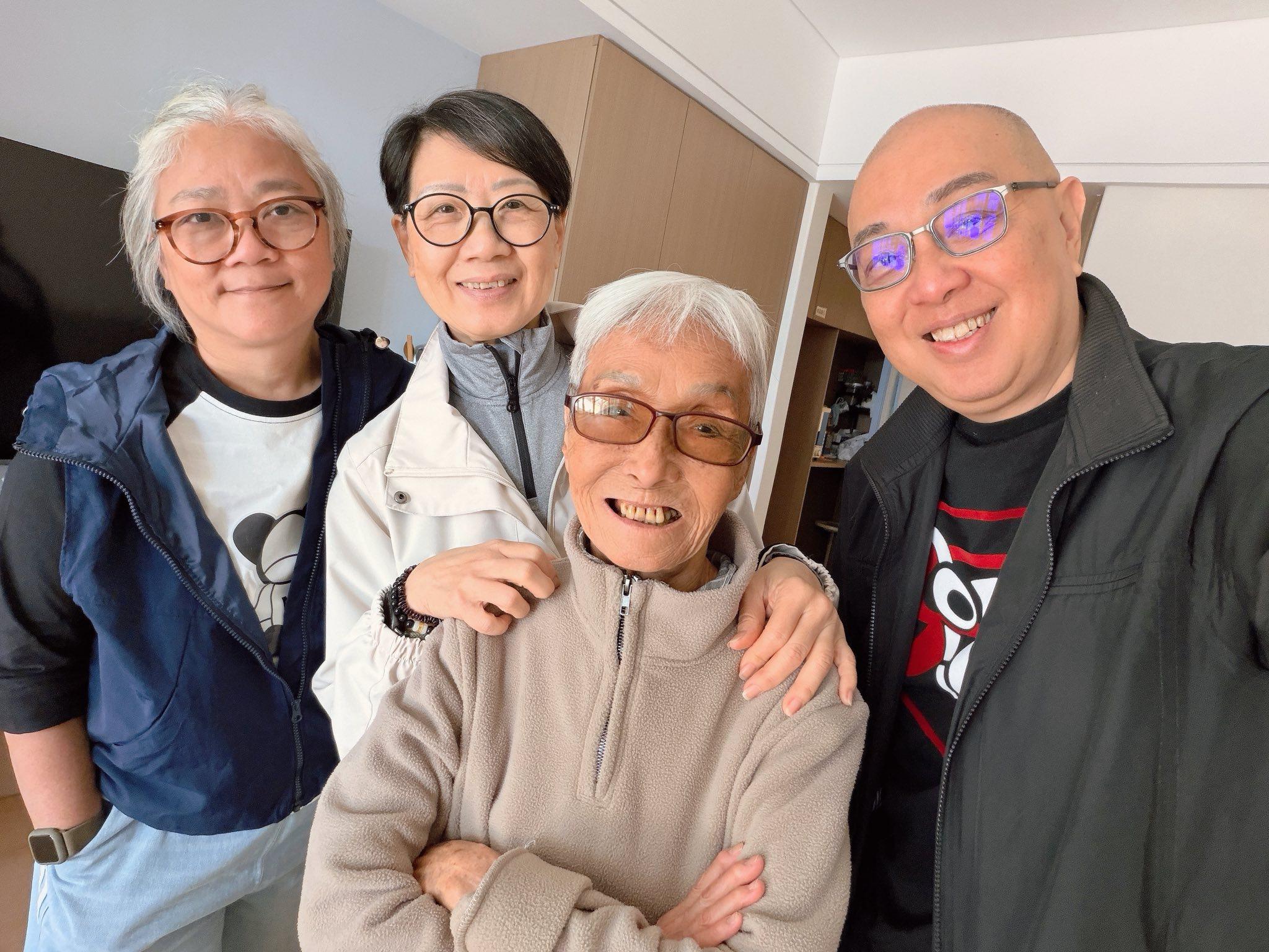 好友楊紹鴻透露梁愛已入住老人院,並上載探訪合照。