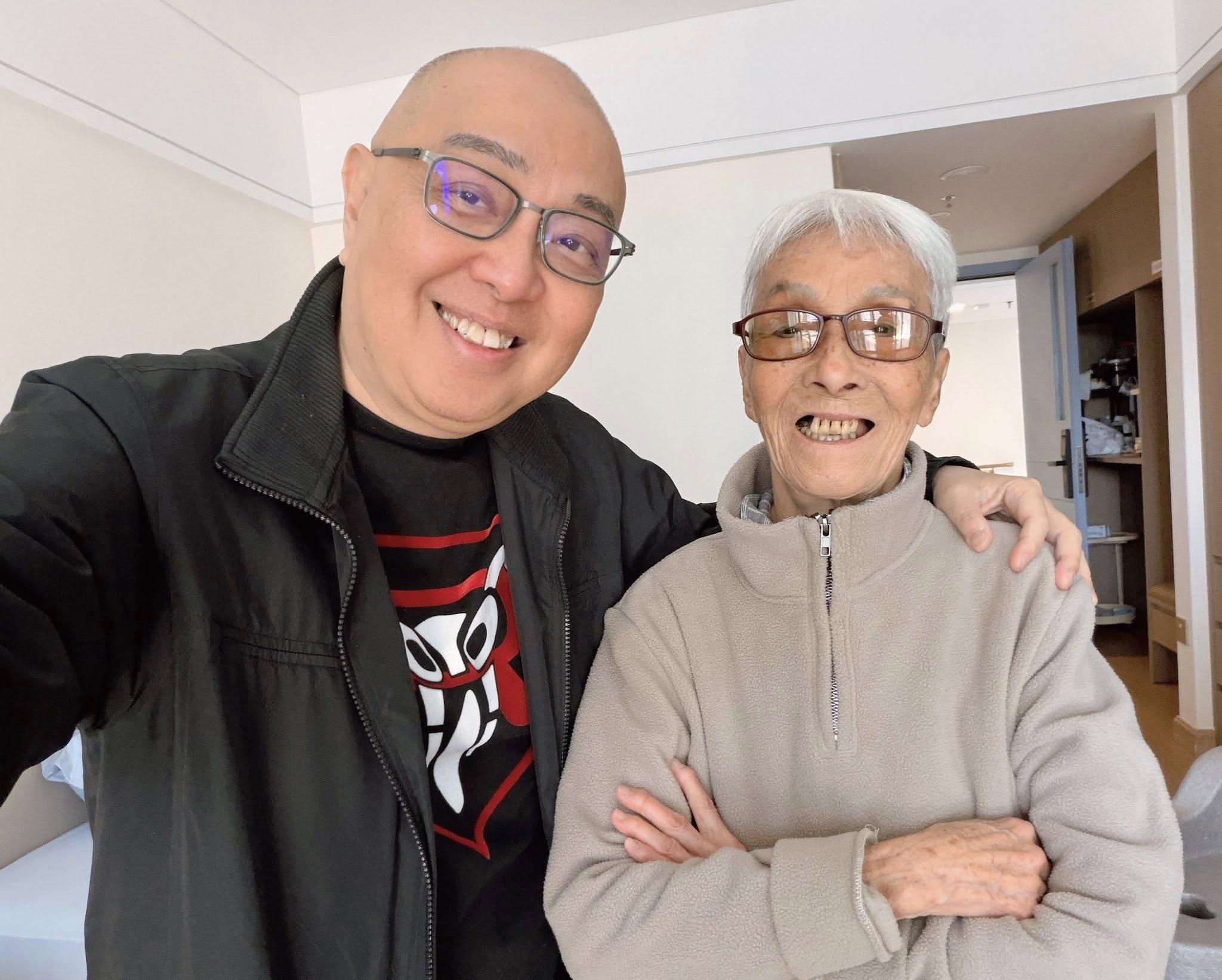 楊紹鴻分享與「御用工人」梁愛的合照