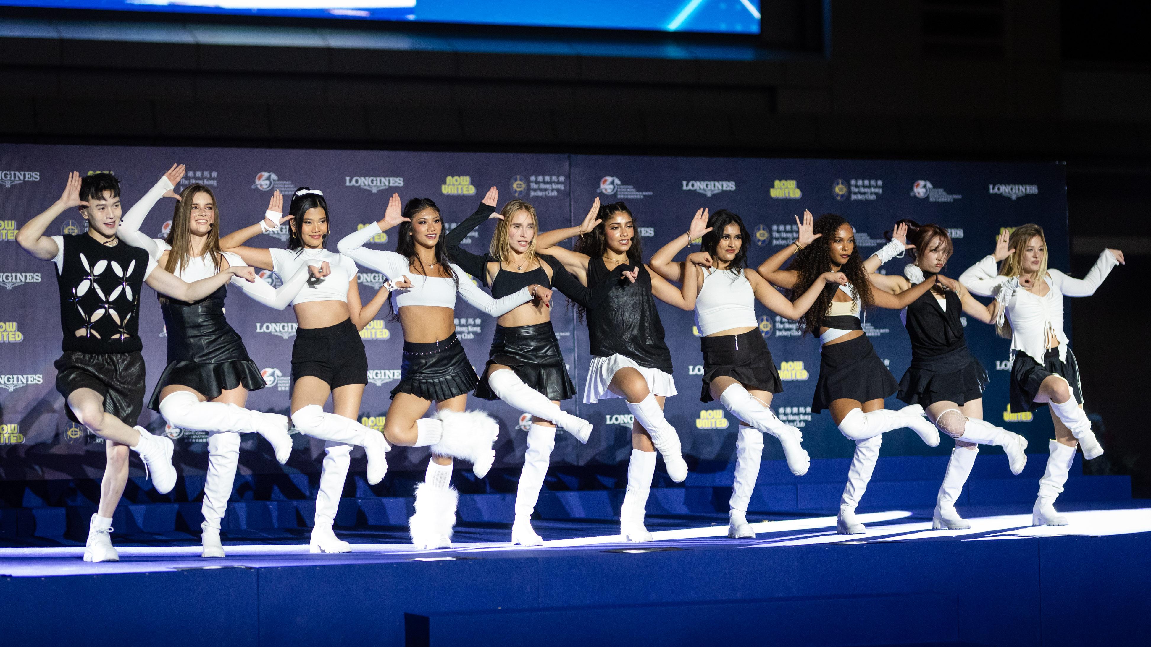 Now United以型格造型登場,演繹多首人氣作品。