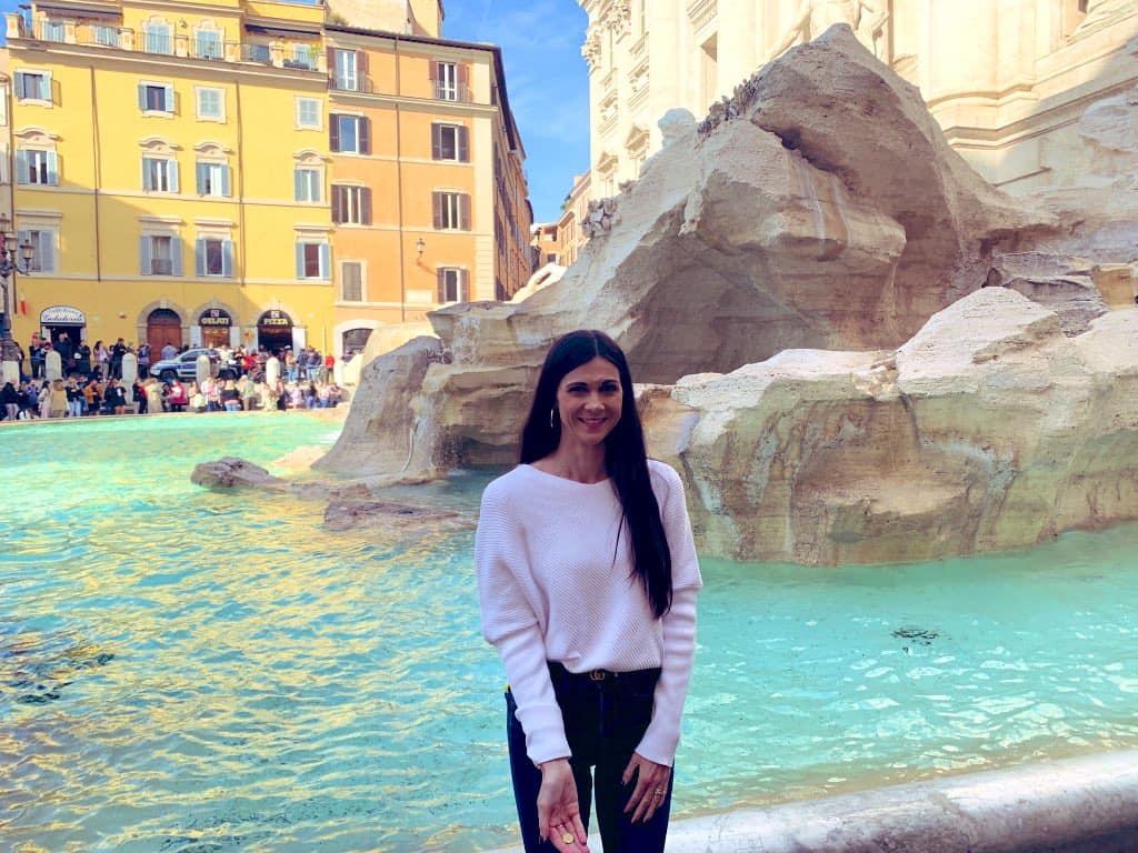 張伯斯曾是大學田徑隊成員。