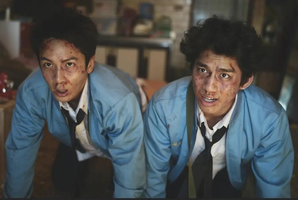 柯震東拍住朱軒洋已夠睇頭。