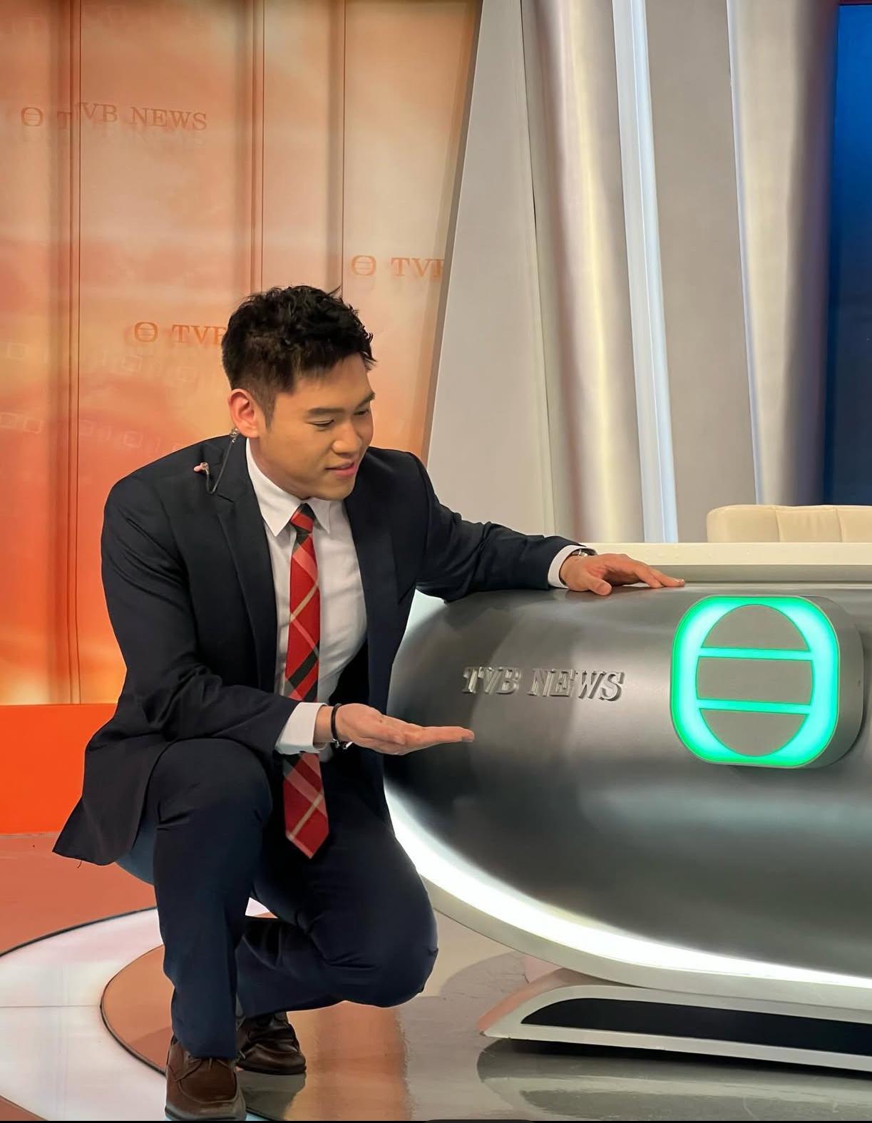 容家耀撰文談自己由實習記者到成為主播的感受。