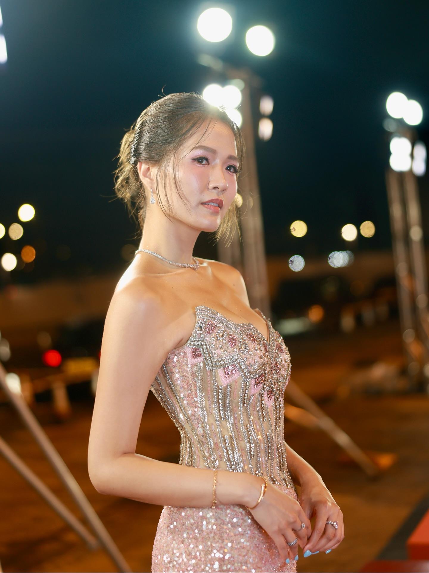 Maggie梁敏巧不時上載生活照到社交平台。