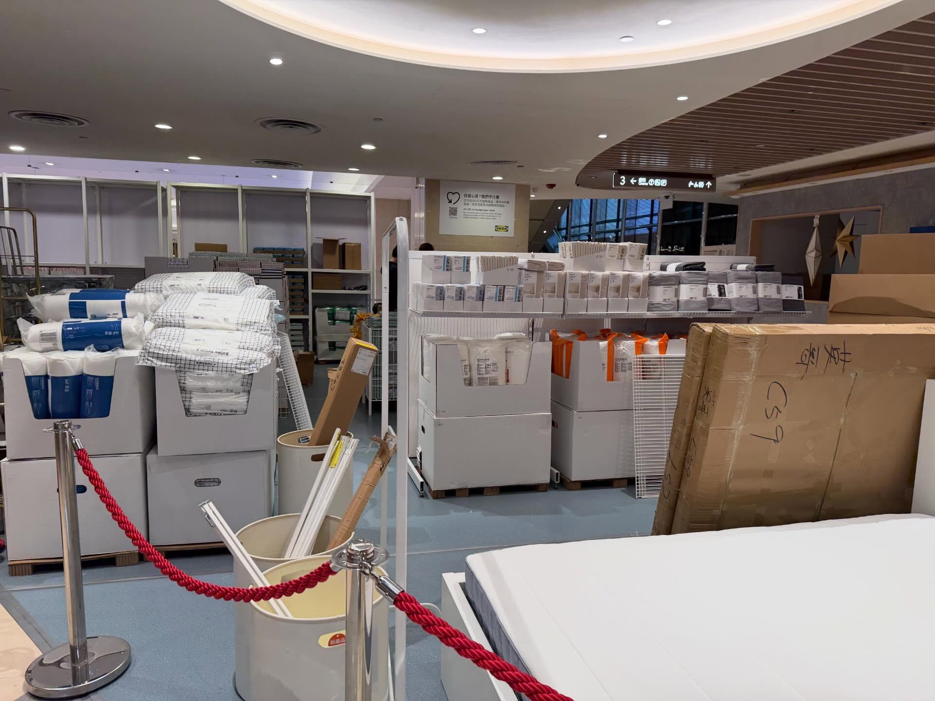 宜家家居證實位於屯門市廣場1期3樓的IKEA期間限定店於周六(12月13日)開幕,售賣多款人氣經典產品,包括客廳、廚房和睡房用品等,惟不設美食站。(Threads)