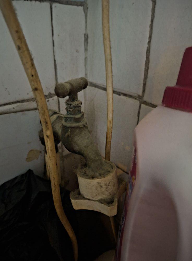 幸而事主最終找到同款水龍頭。(「公屋討論區 - 香港facebook群組」)