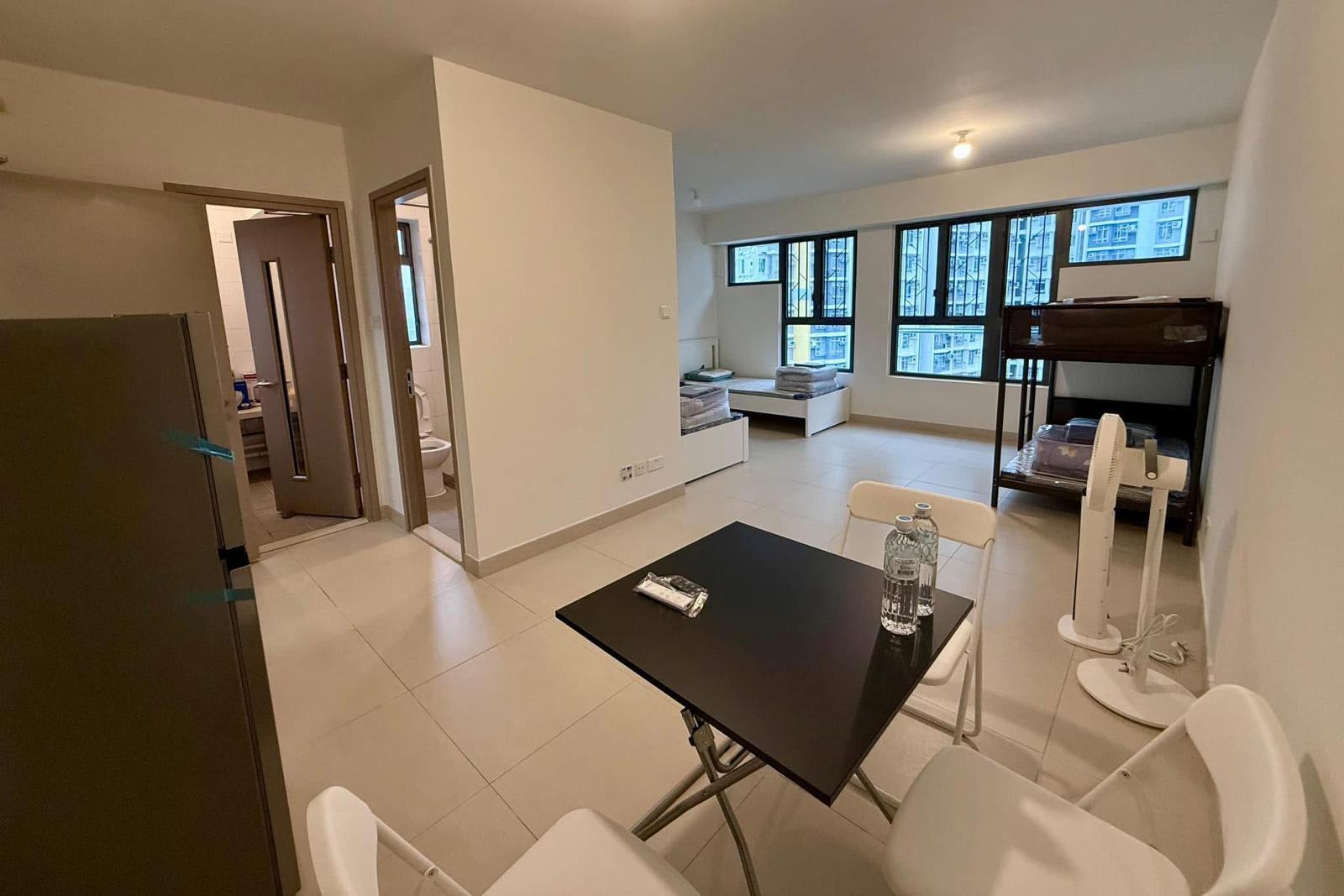 政府表明會持續支援宏福苑居民的住宿需要,已安排超過2,000個單位的過渡性房屋以及房協的單位,供宏福苑居民作較長期使用。(民政及青年事務局FB)