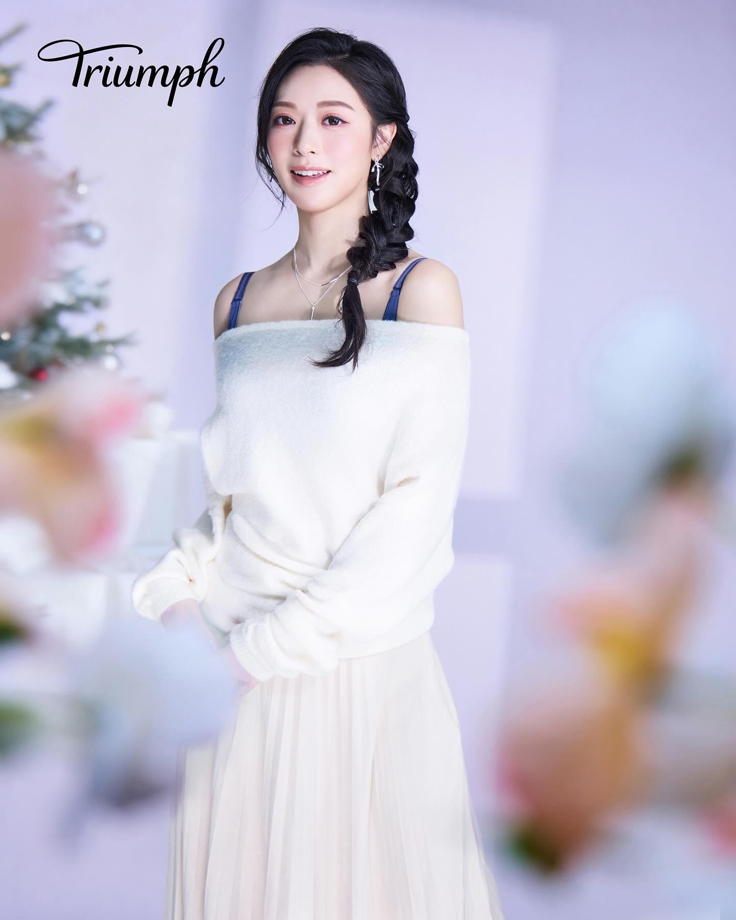 馮盈盈為內衣品牌擔任model。