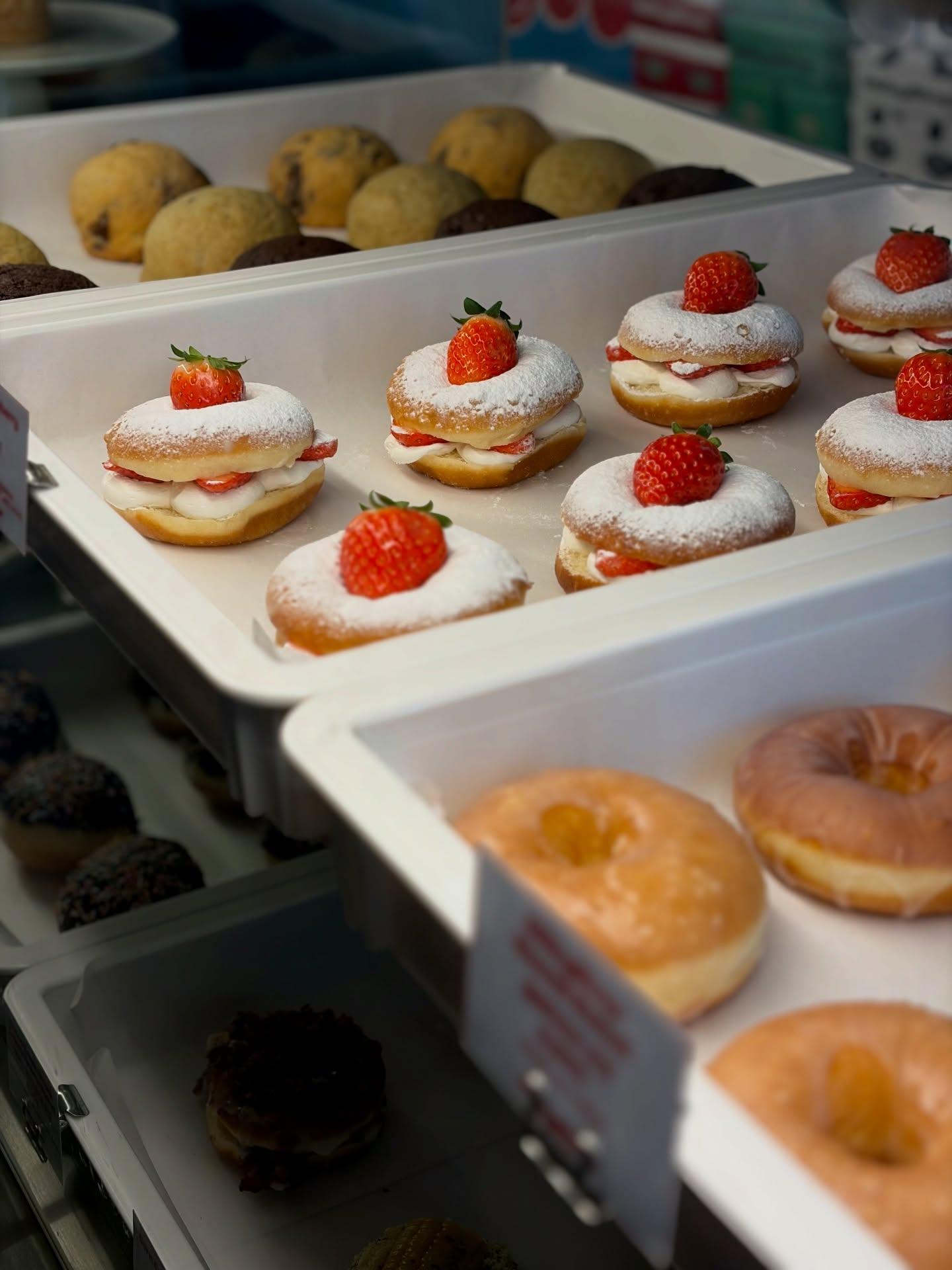 除了餅乾外,MilkyShop韓國分店售賣各款甜品。(threads圖片)