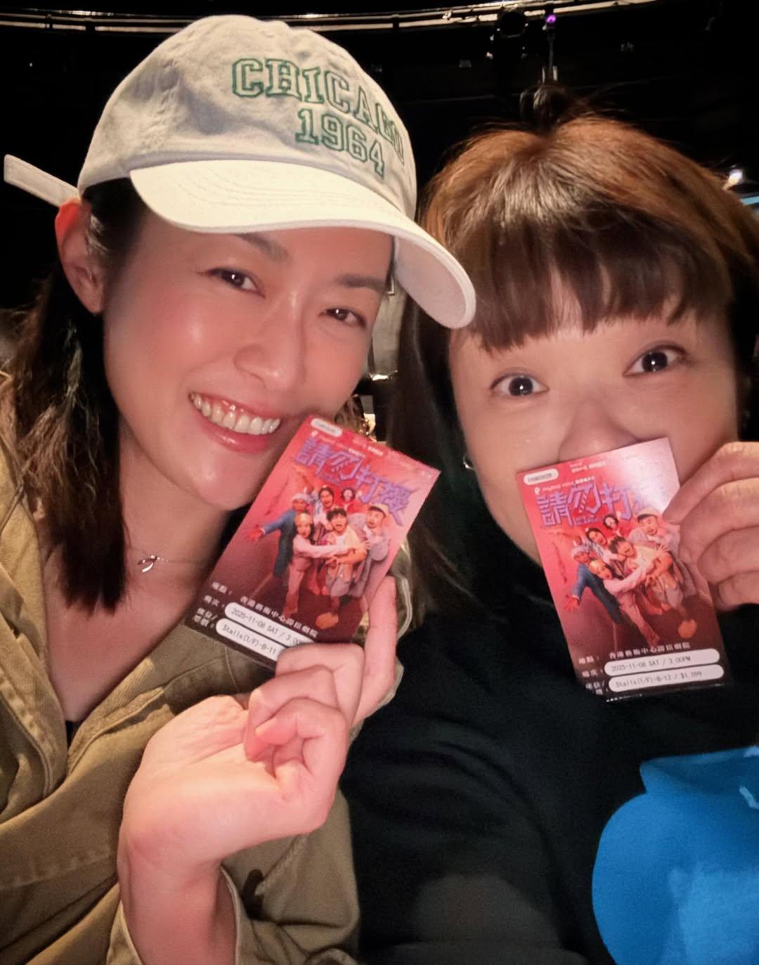 小儀坦言至今仍無法自己獨自吃晚飯或看演唱會。