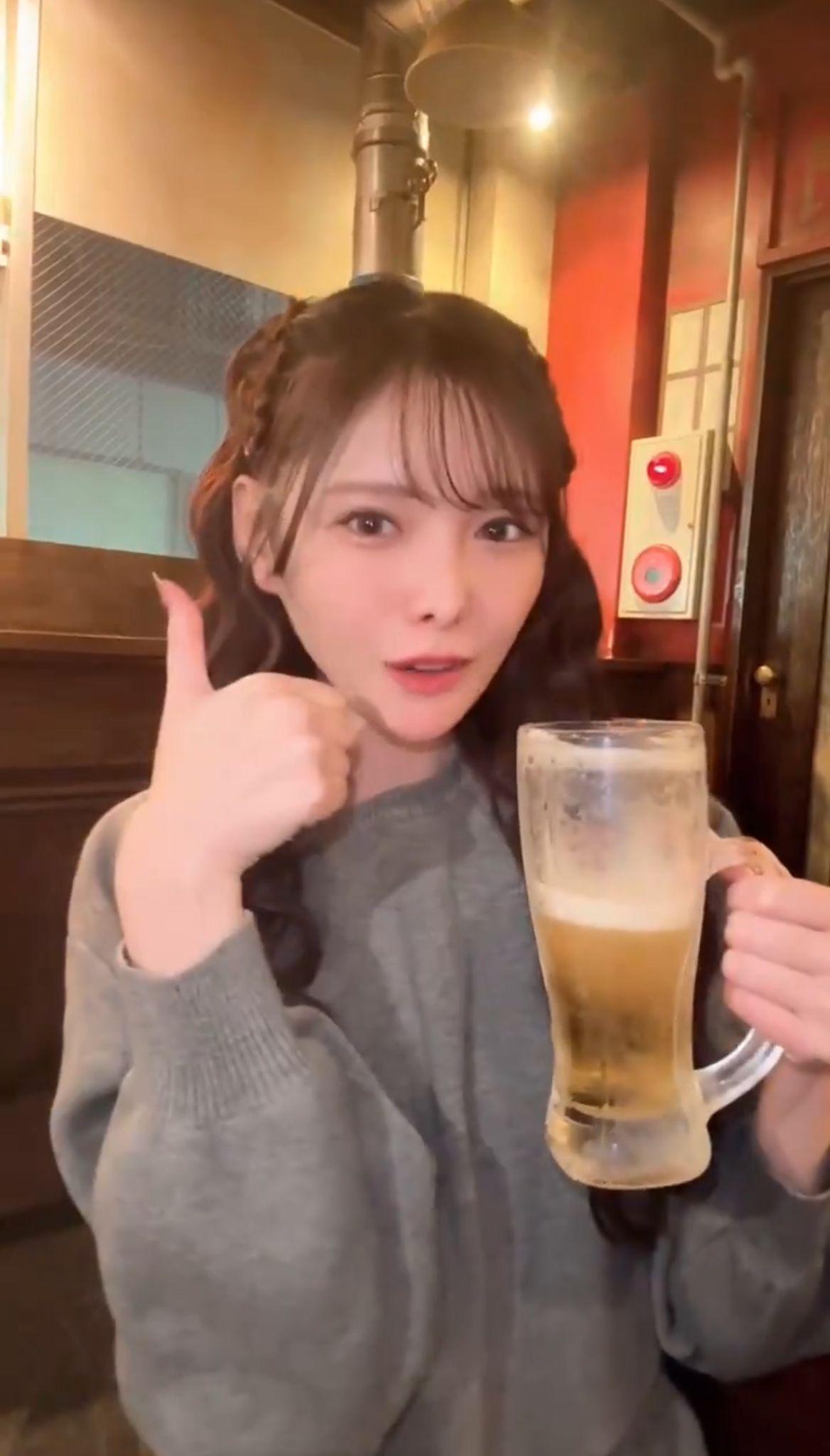 新有菜隊啤紀念AV生涯劃上句號。