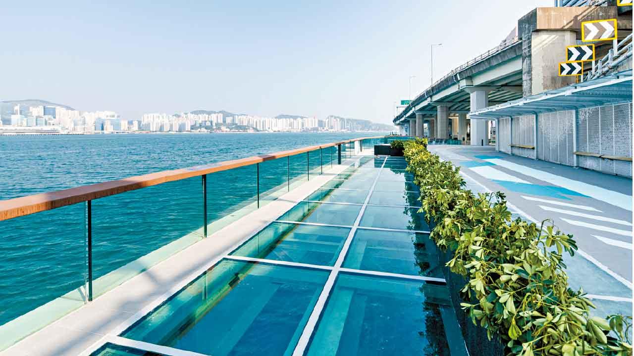 東段的體驗式玻璃觀景台。