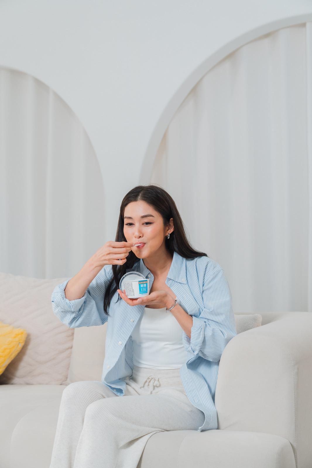 身為兩子之母的香香,甜美笑容與姣好身材十年如一日。