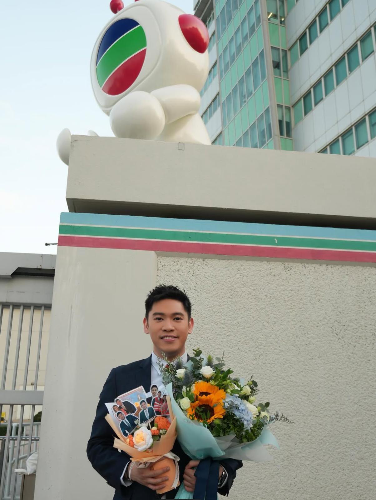 容家耀出po後,不少網民紛紛留言送上祝福。