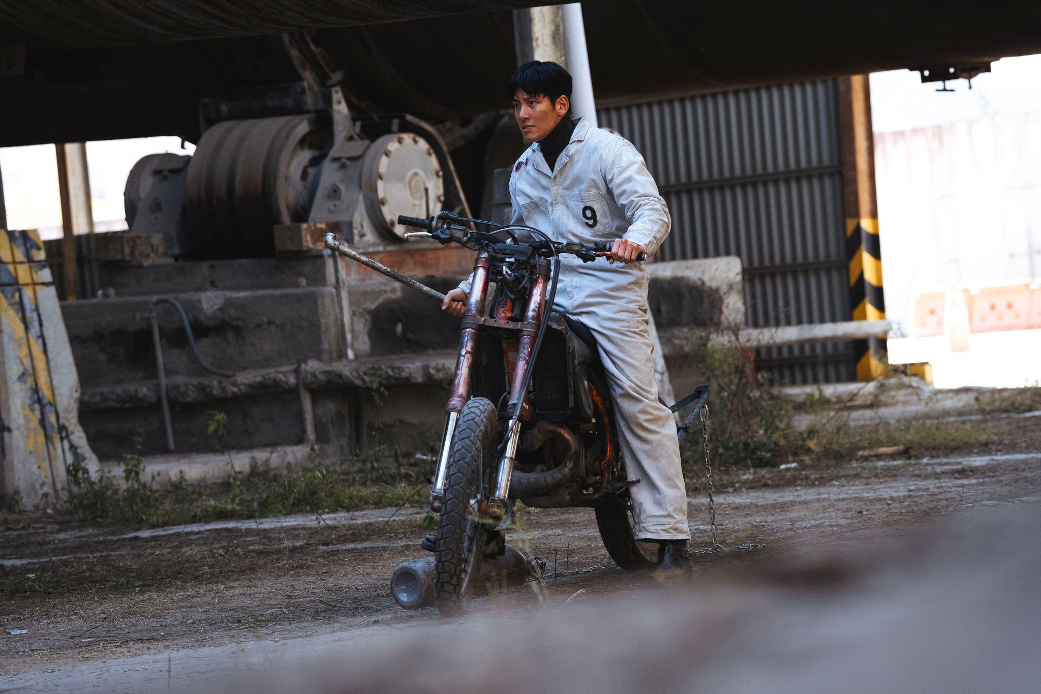 於監獄苦練多年後,池昌旭終極爆發。