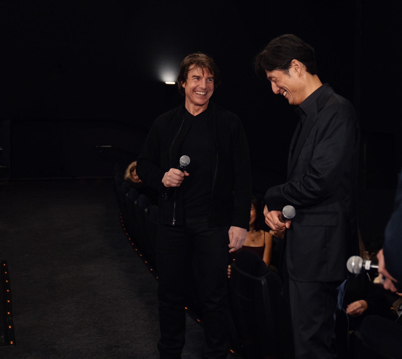 李相日早前來港宣傳時曾幽默地形容,片中演員們都抱著「湯告魯斯不死的決心」全真身上陣。。