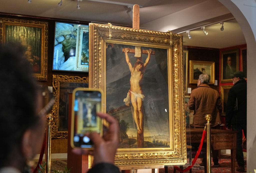 魯本斯(Peter Paul Rubens)耶穌受難畫作「Crucifixion of Jesus Christ」失傳400年後巴黎重見天日 拍賣230萬歐元成交。(美聯社)