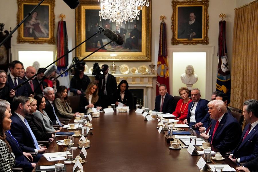 指哥倫比亞向美國販運可卡因 特朗普警告地面攻擊哥委兩國