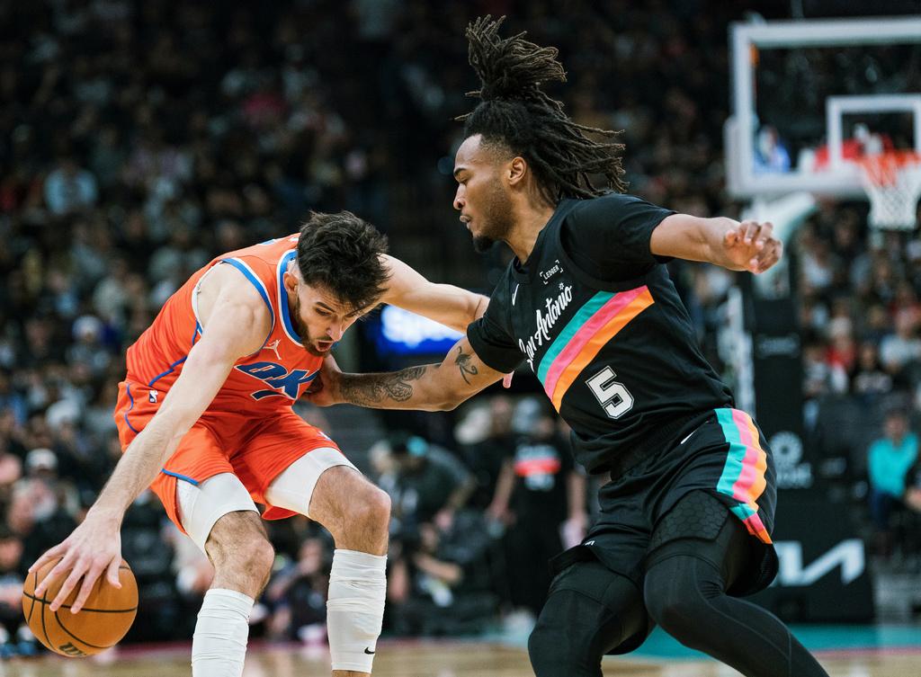 馬刺130:110輕取雷霆。(美聯社)