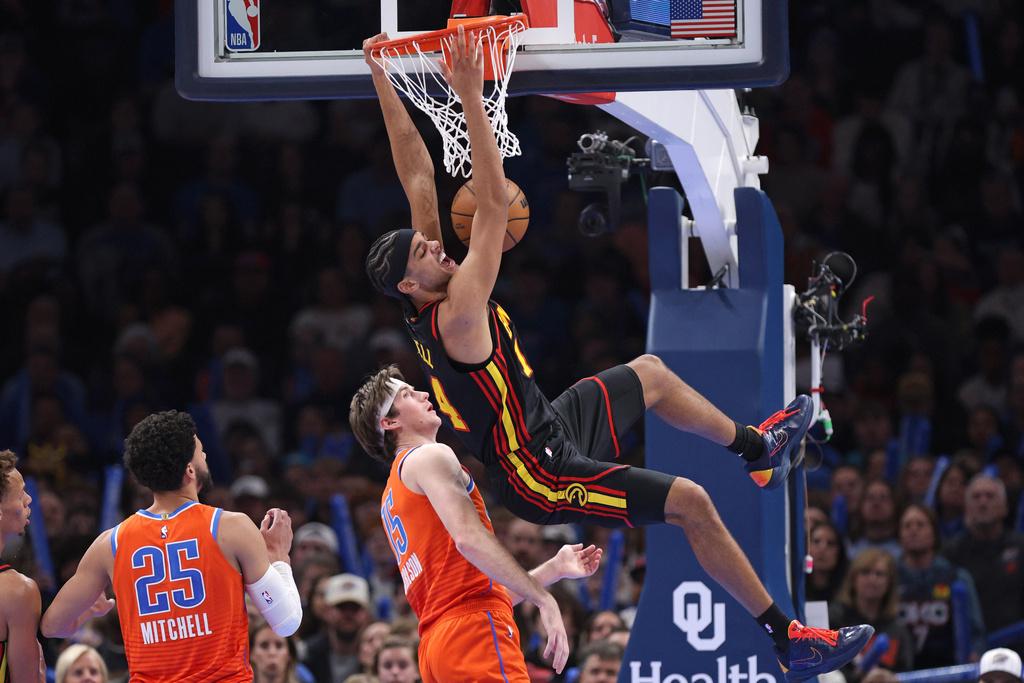 雷霆140:129擊敗鷹隊。(美聯社)