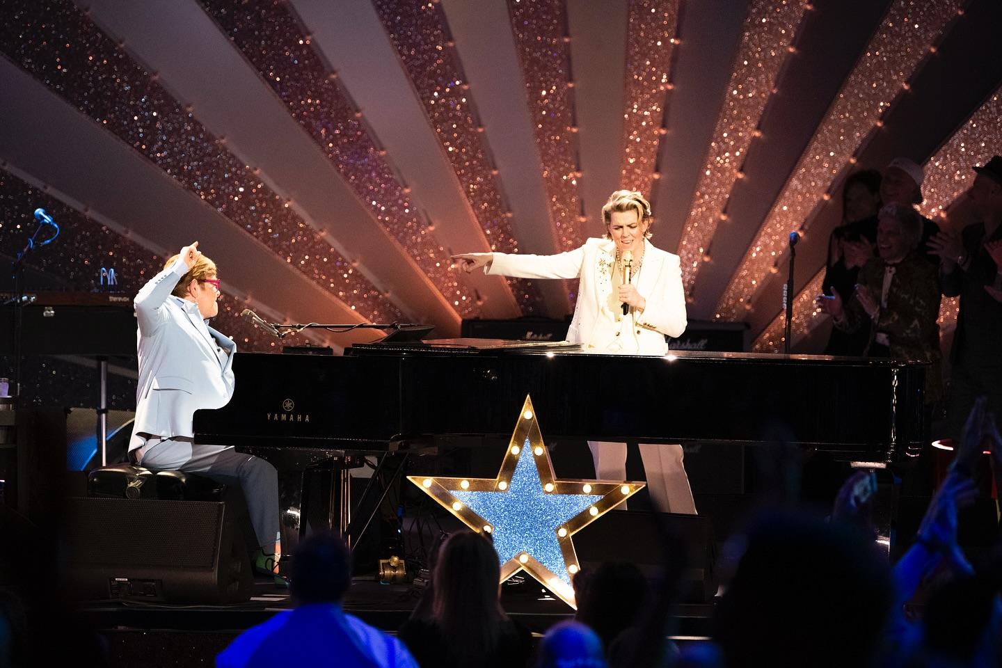 曾與Elton John合作的Brandi Carlile,會在活動上送上《America the Beautiful》。