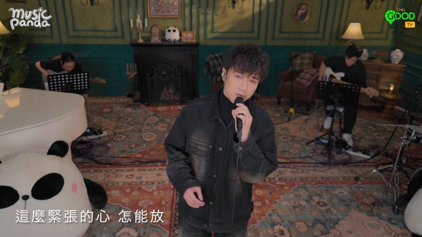 古巨基在Music Panda演唱《時代》。(影片截圖)