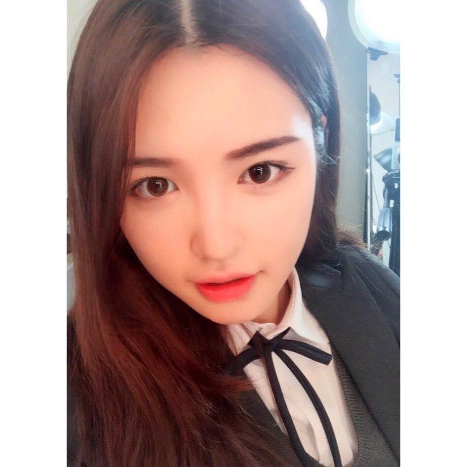 南韓化妝網紅Daddoa爆紅近十年。