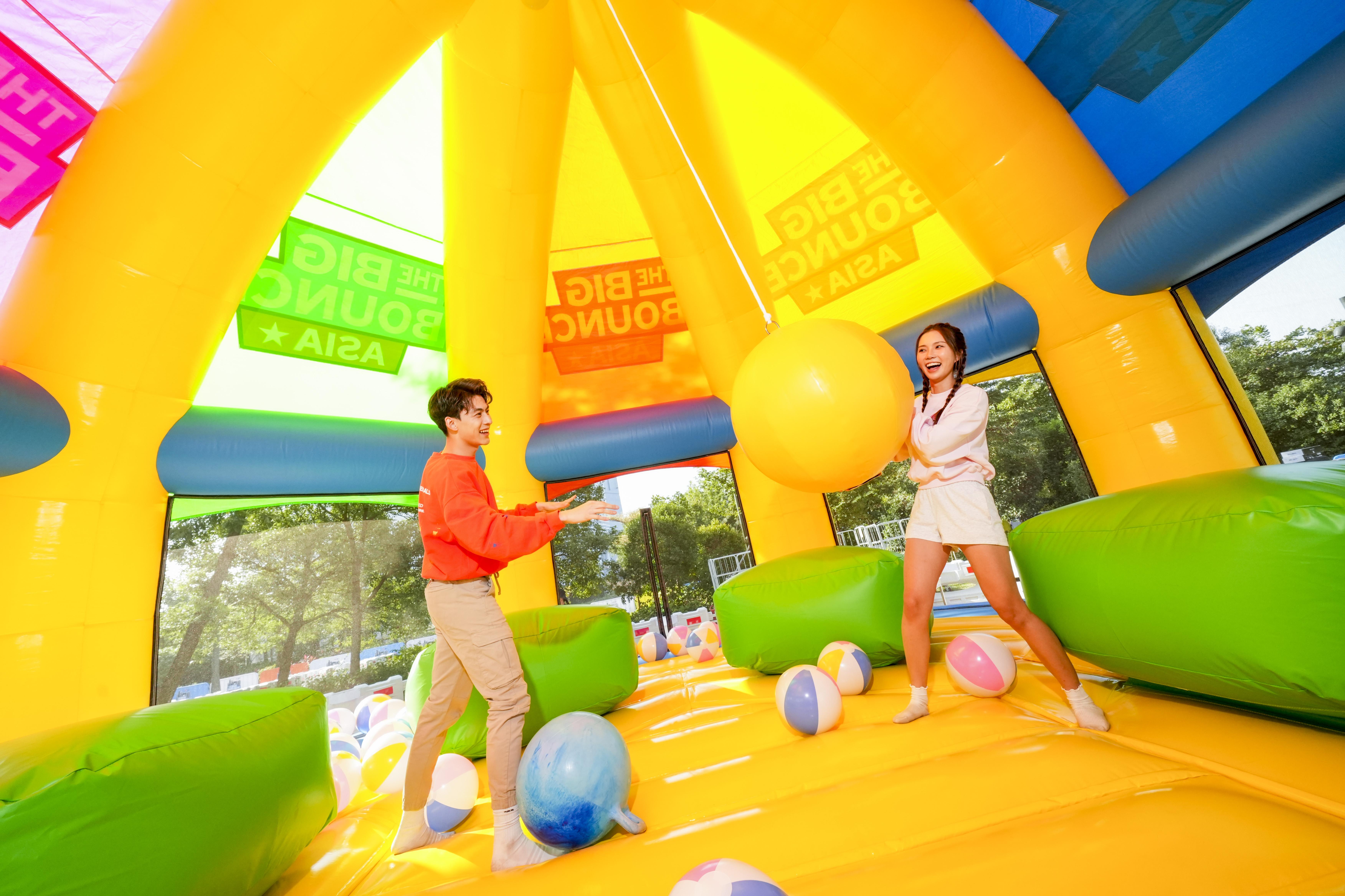 4大巨型彈跳區佔地10萬呎 最長150米障礙賽+全球最大充氣城堡