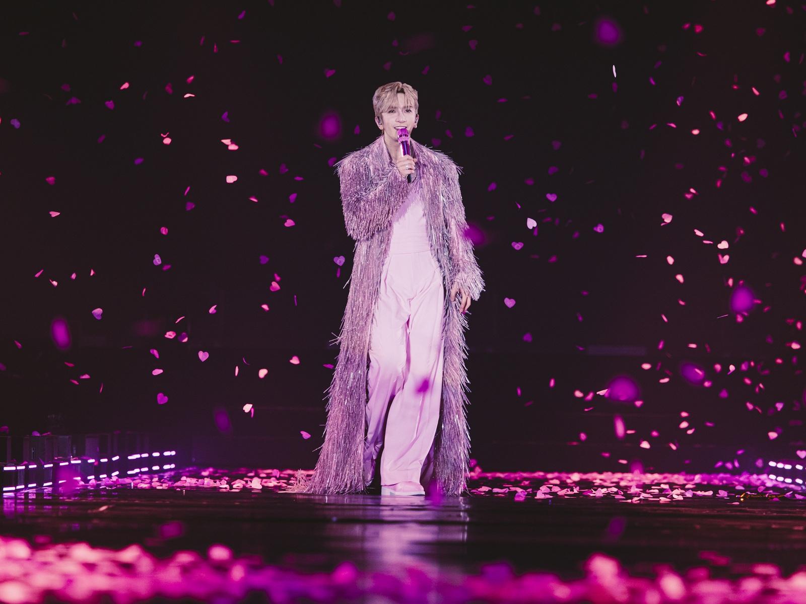 Anson Lo化身暖心教主。