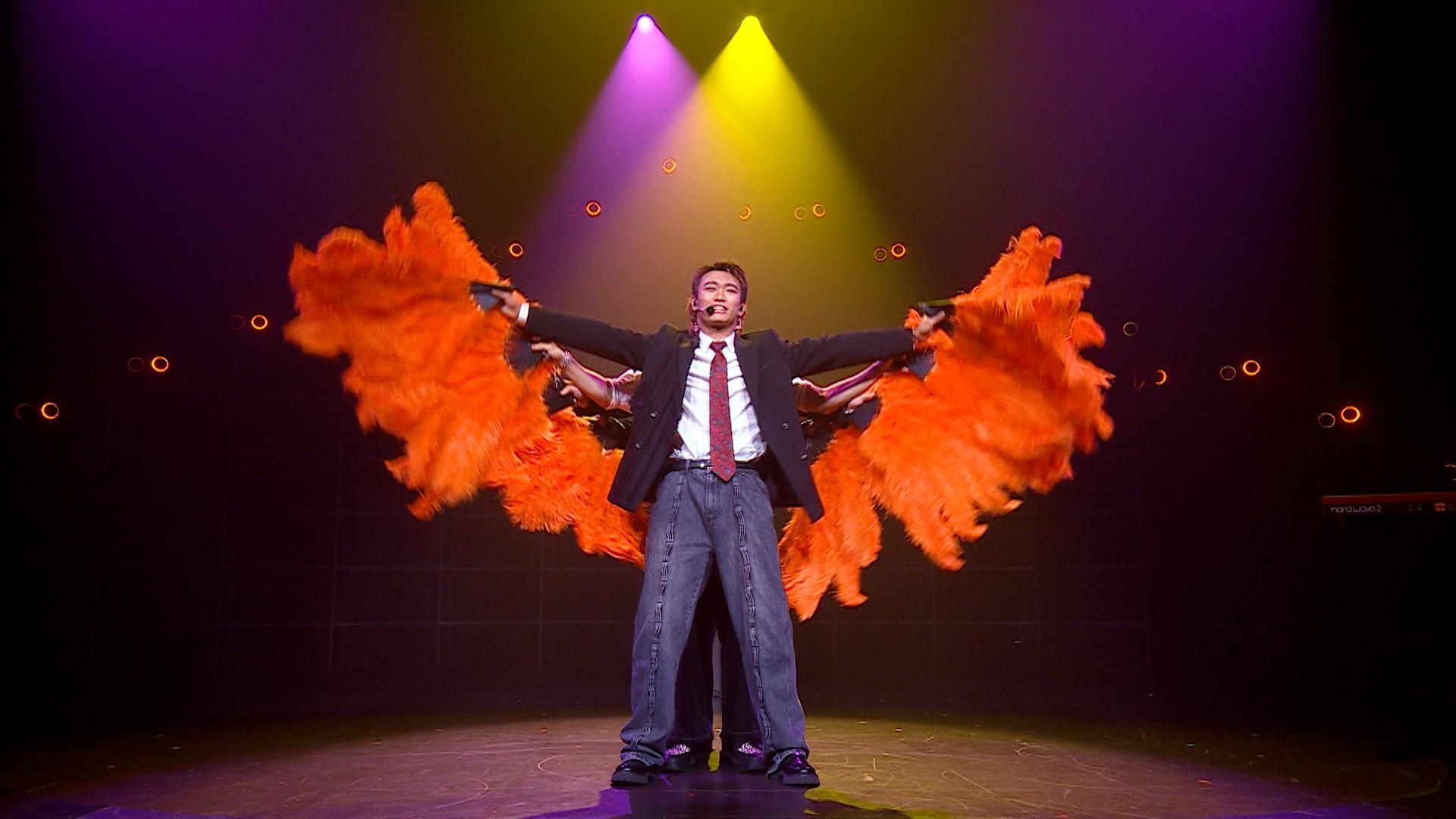 Homing的表現被鄧小巧覺得格格不入。