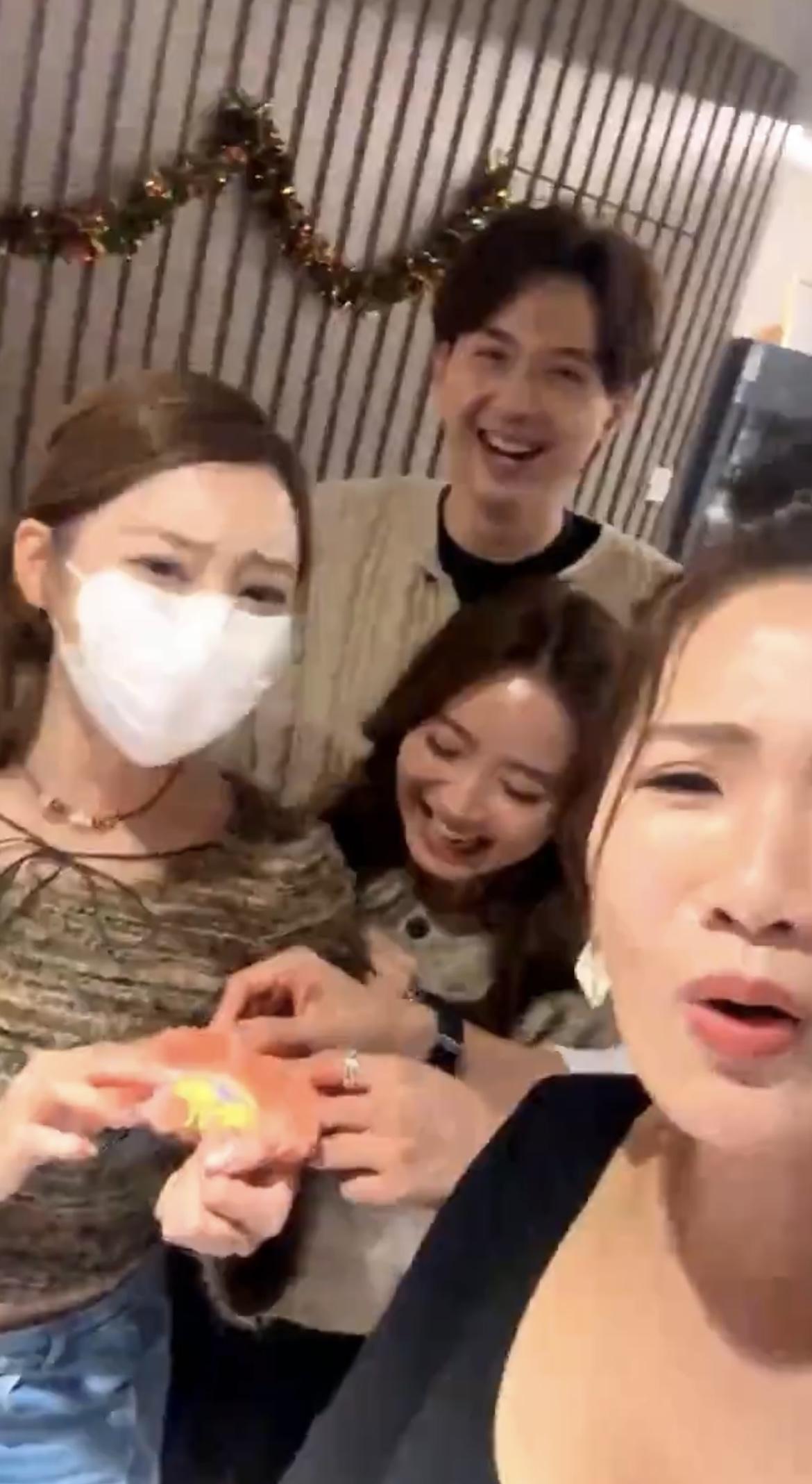 羅毓儀準備了潮物公仔。