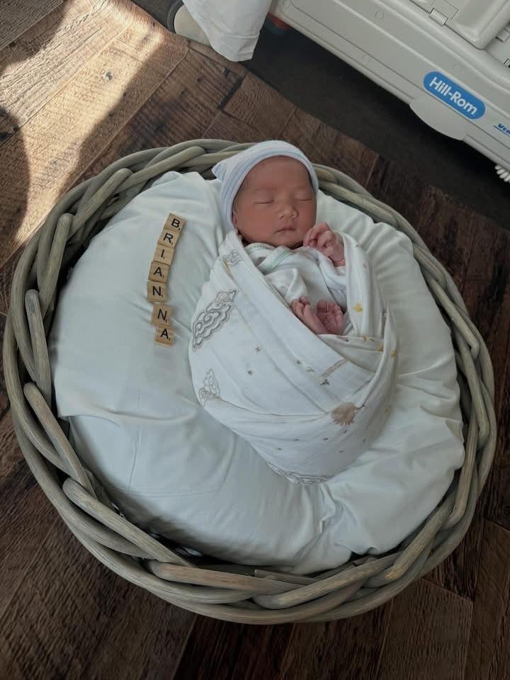 戴夢夢的女兒兩個星期前順利出世。