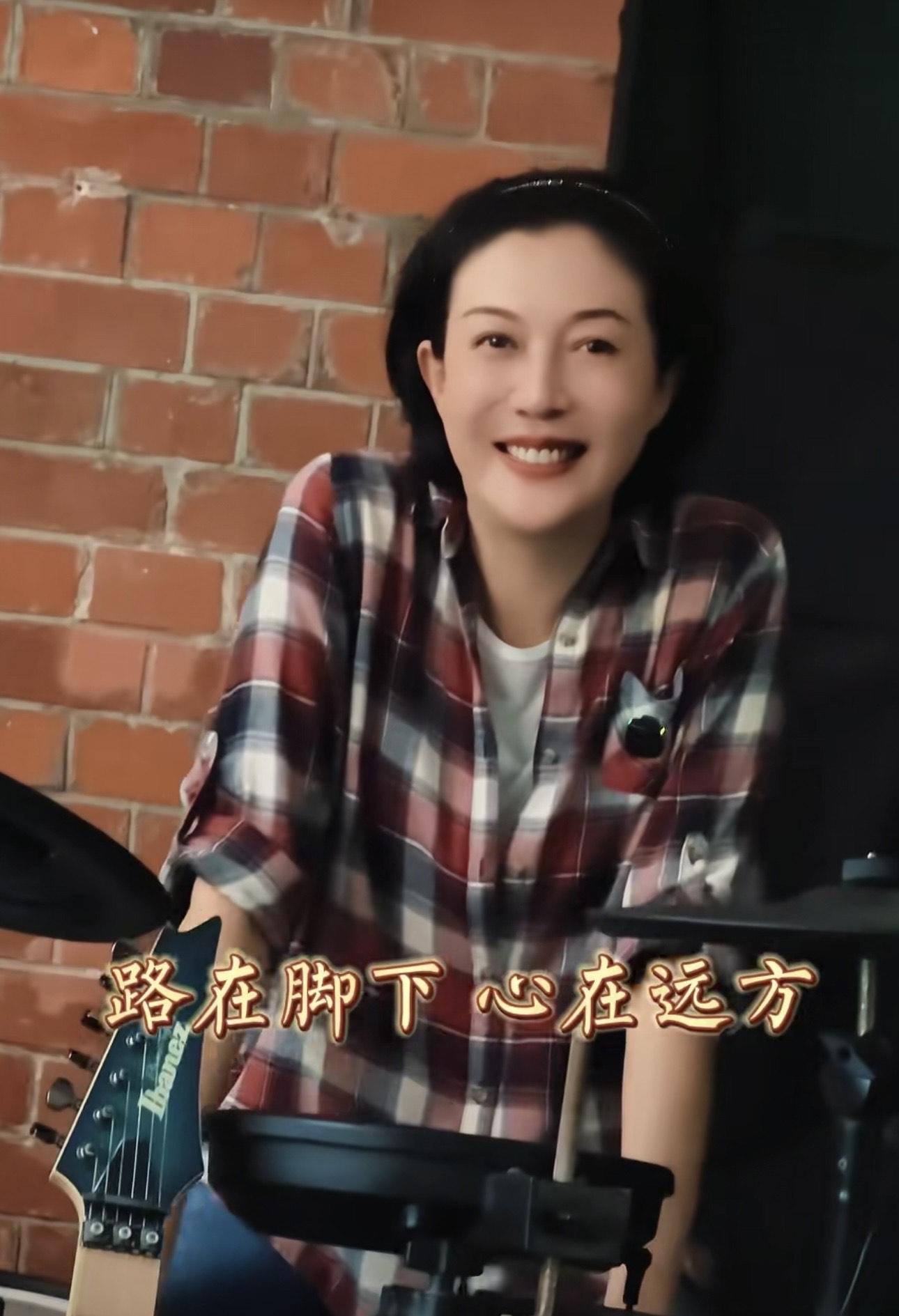 吳綺莉不時在社交平台分享短片,保養得宜狀態極佳。