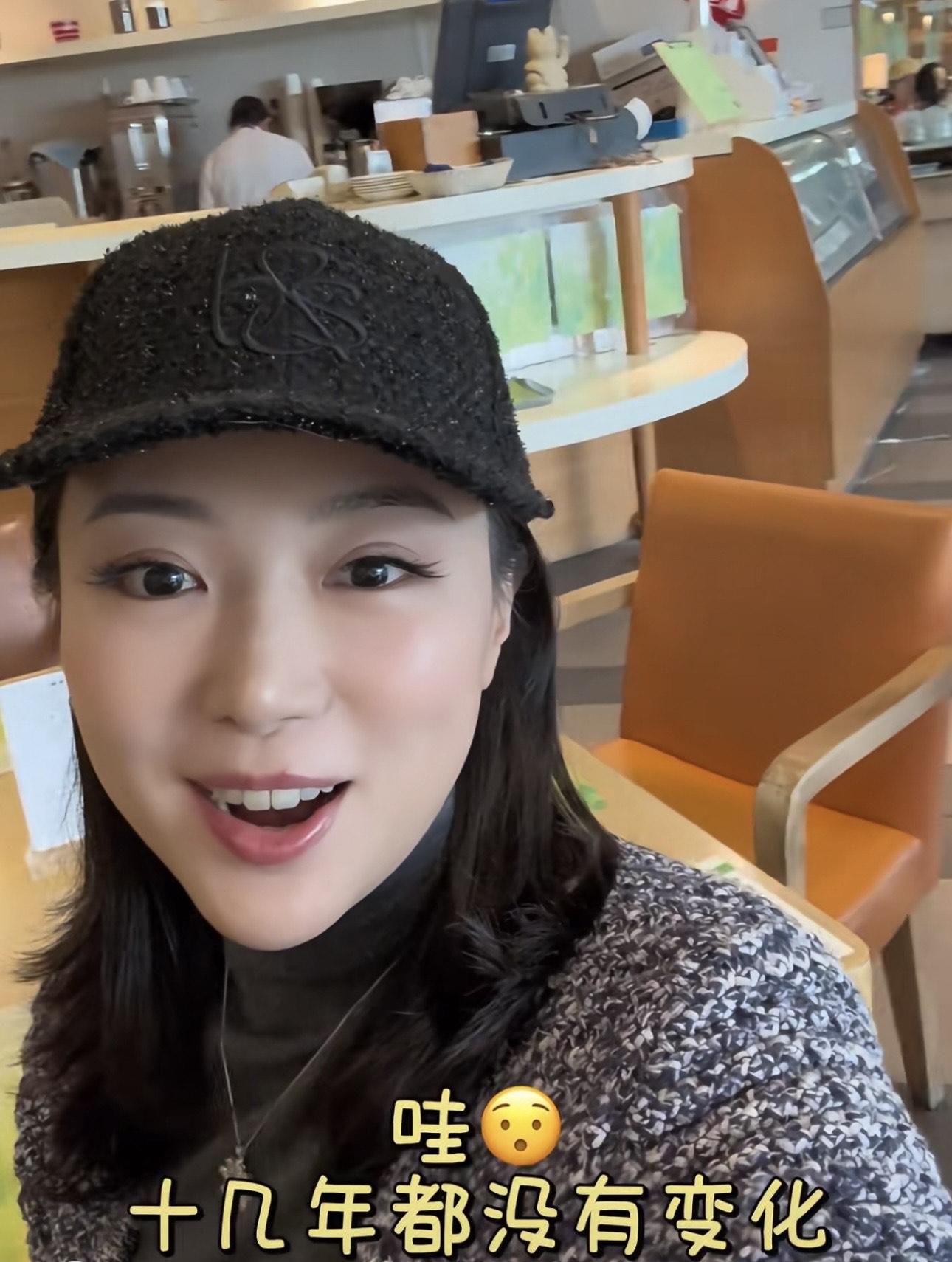 馬賽坦言西餐廳每一張桌子她都坐過。