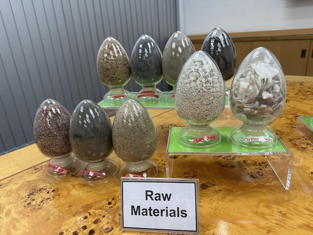 以廢蠔殼取代石灰石生產水泥。