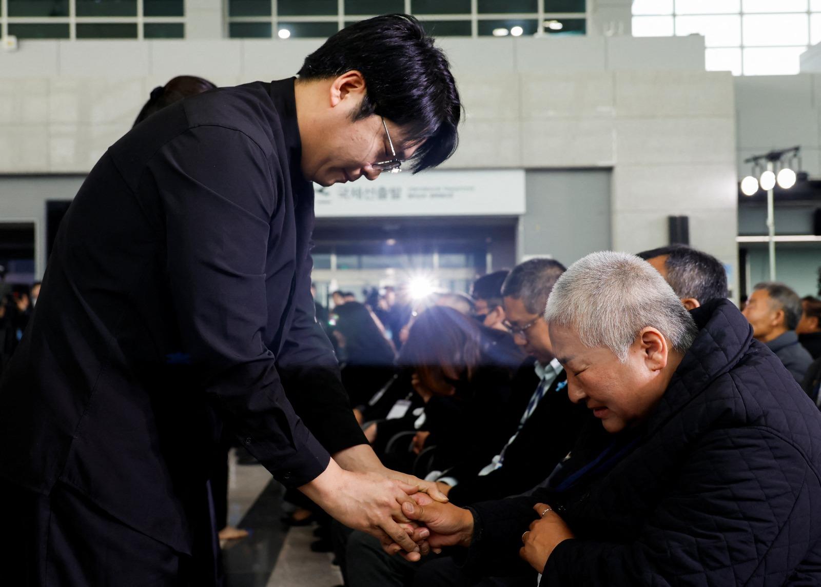 濟州航空空難一周年,務安國際機場舉行追悼式。(路透社)