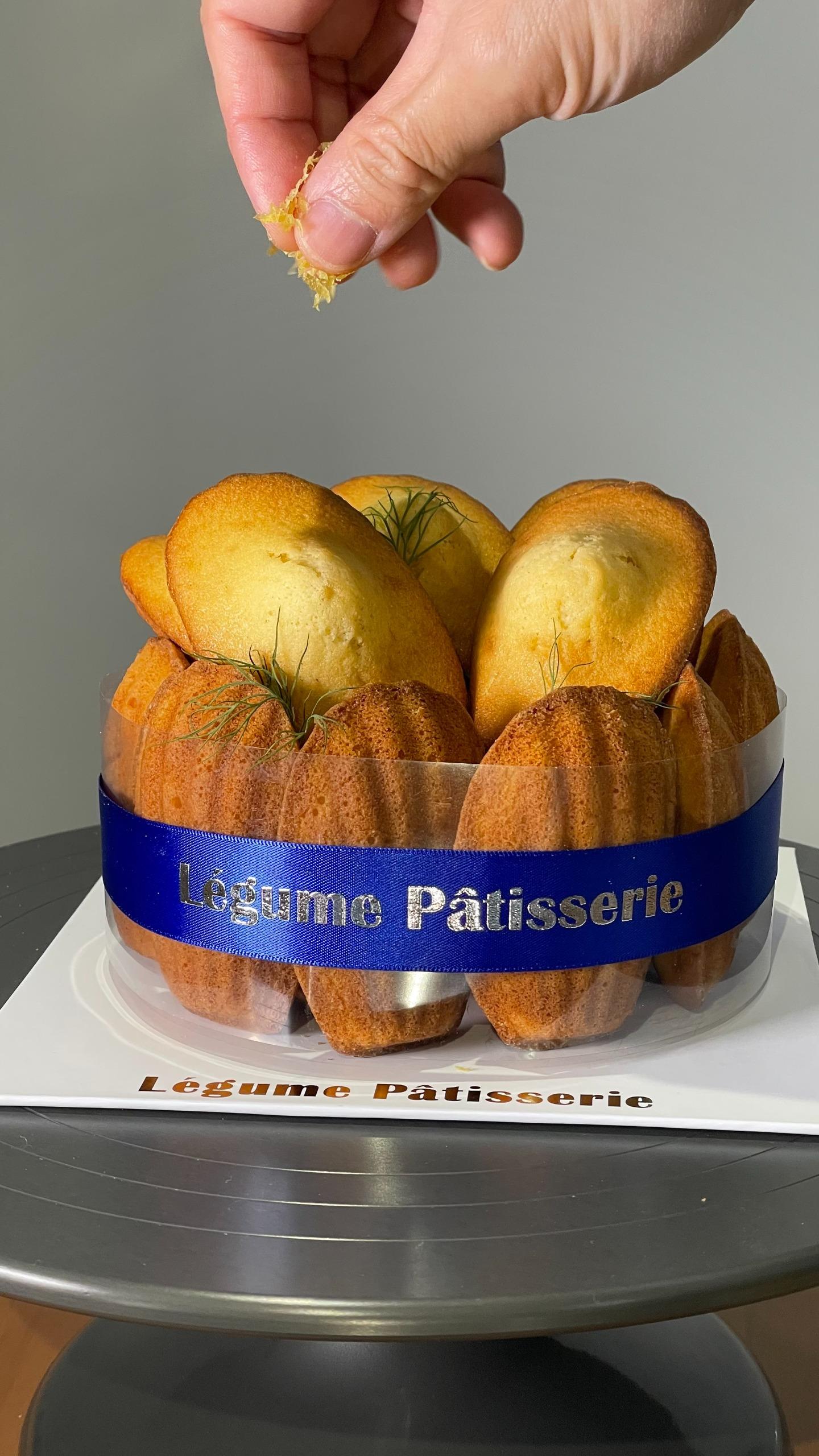 Légume Pâtisserie由巴黎三星餐廳前甜品師主理,主打法式傳統風味可麗路、費南雪、貝殼蛋糕、巴斯克芝士蛋糕。