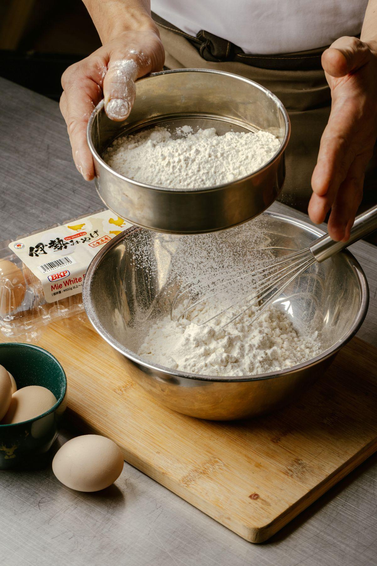 製作麵包選用日本食材如雞蛋、麵粉、北海道3.6牛乳、沖繩海鹽,以及法國的牛油和忌廉。