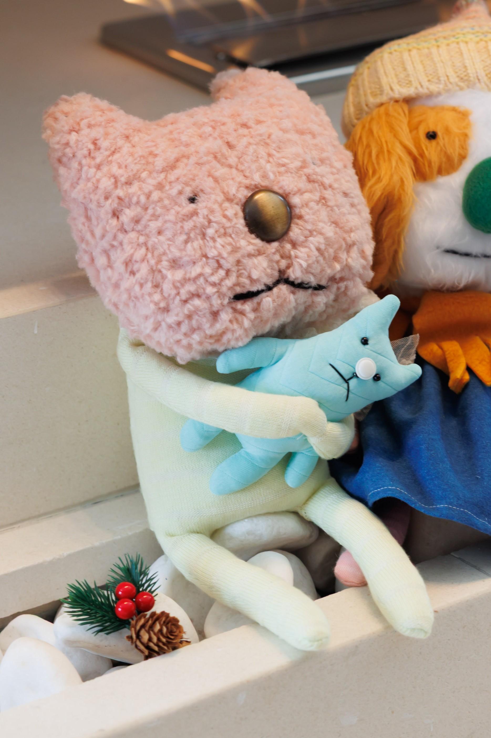 BOBBY DAZZLER熊仔布偶 $1,395