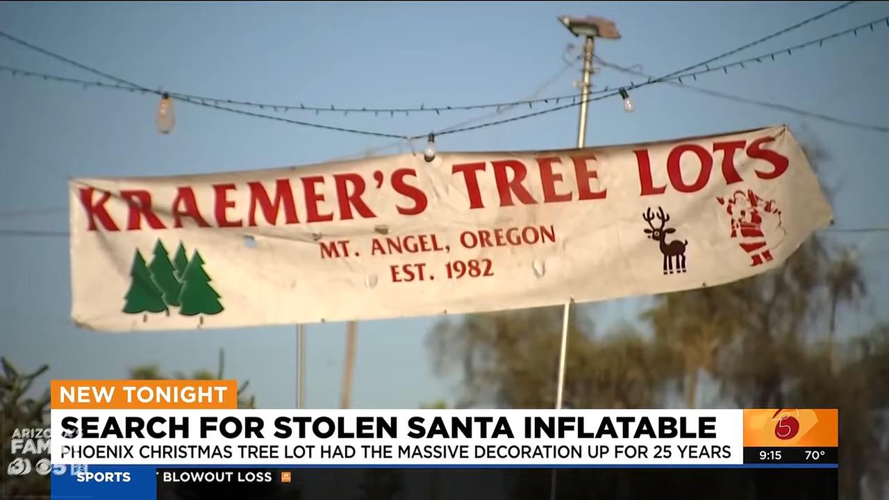 美國亞利桑那州一間經營超過25年的聖誕樹賣場的充氣聖誕老人被盜。(影片截圖)