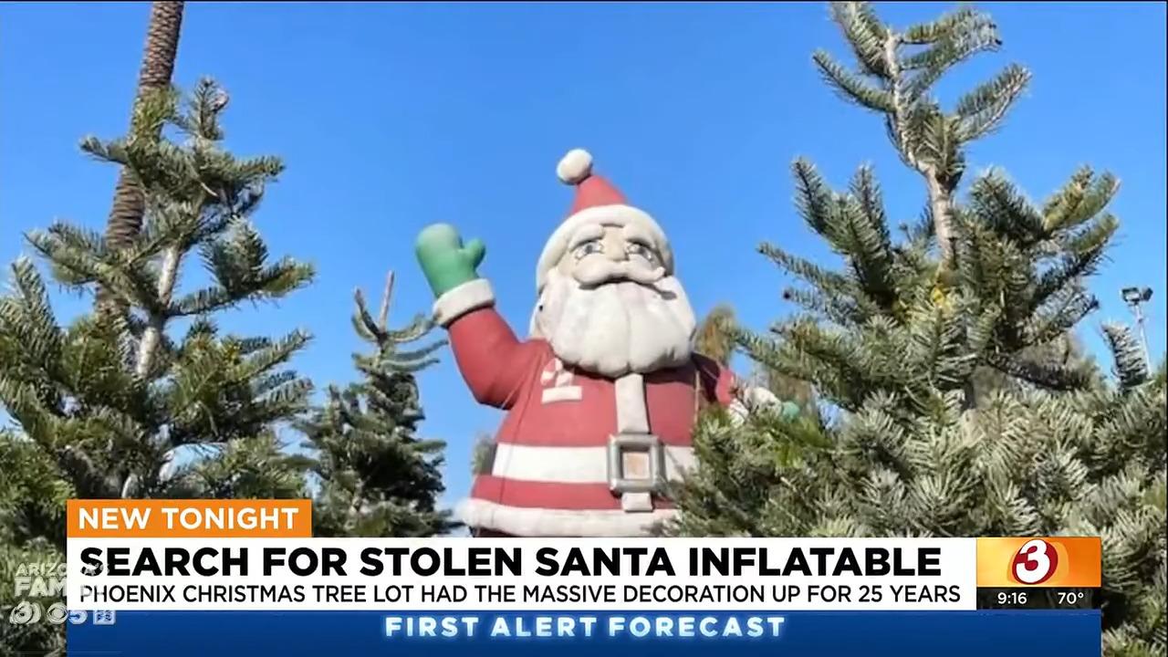 美國亞利桑那州12米聖誕老人被盜,圖為被盜前舊照片。(影片截圖)
