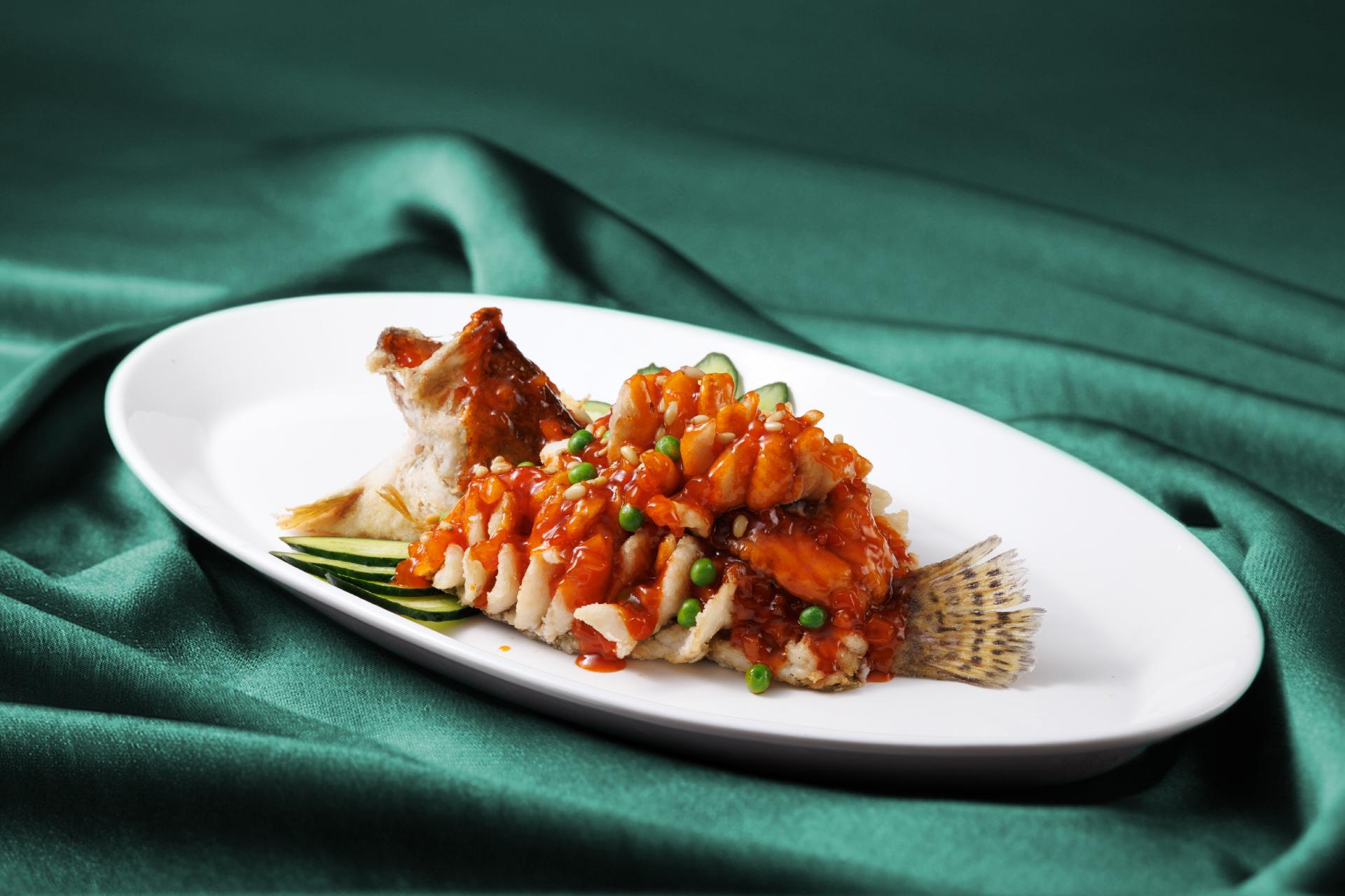 松鶴松子桂花魚可享七折優惠。