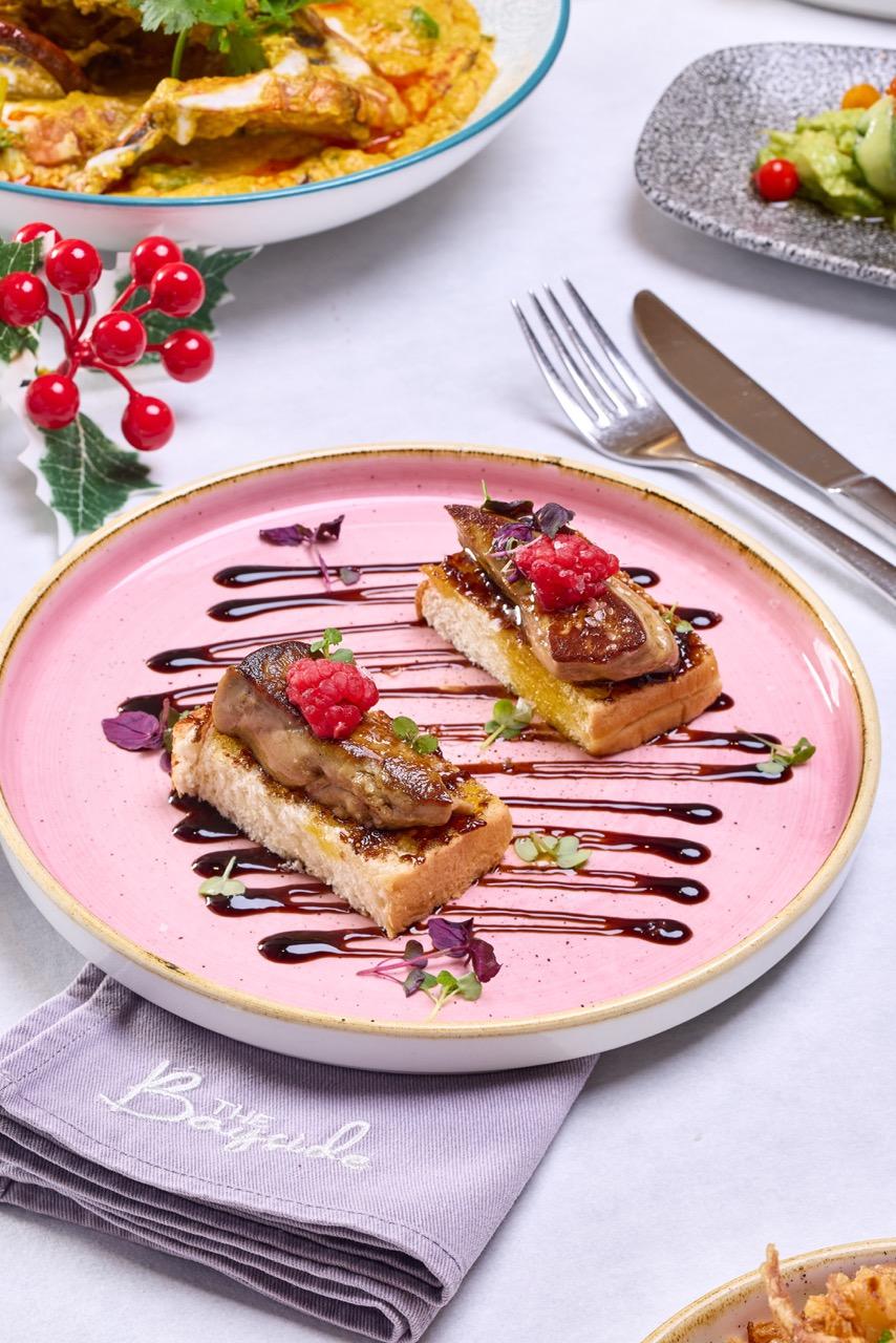 香煎鵝肝配鬆軟布莉歐牛油麵包及無花果醬