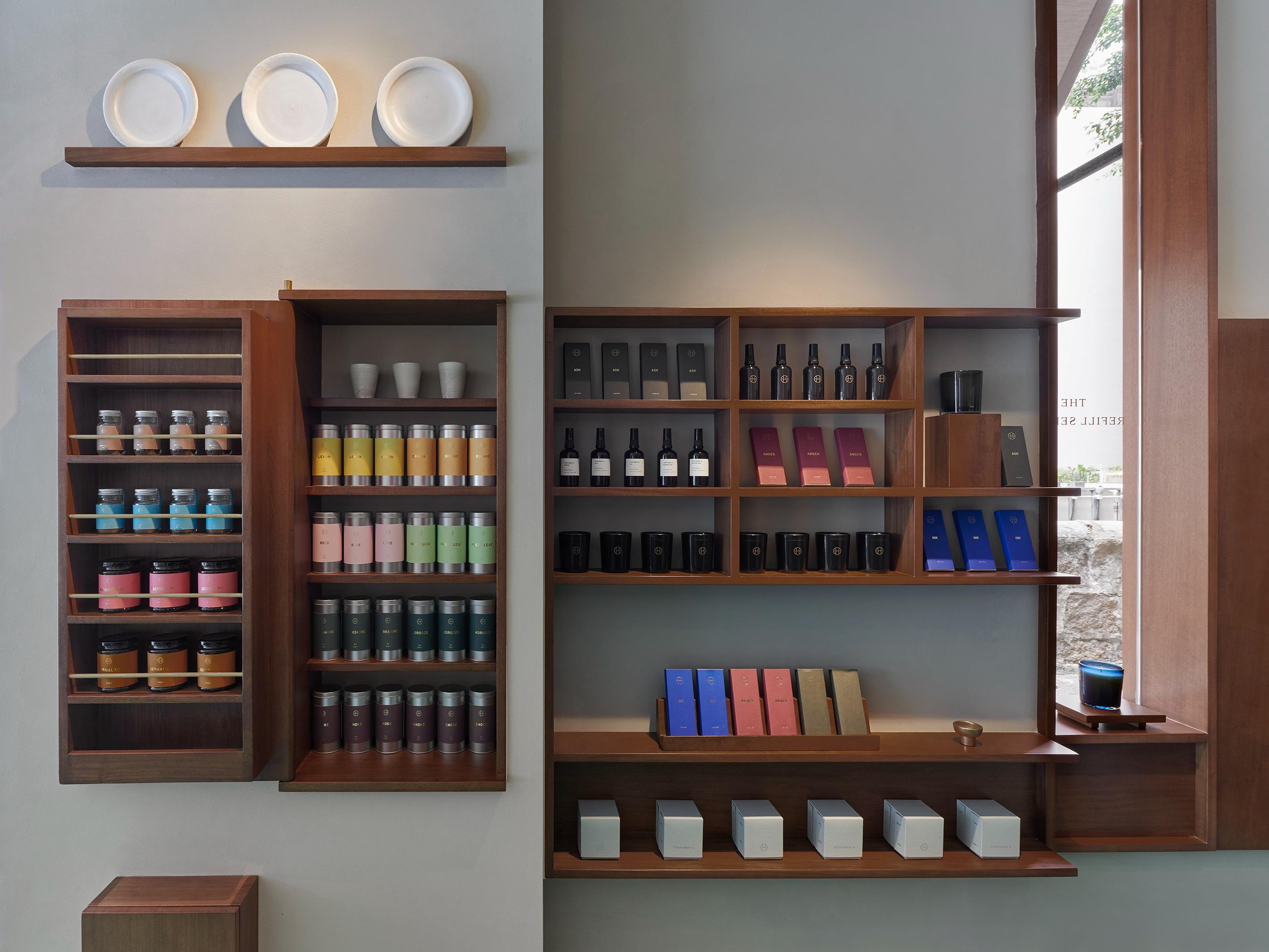 Perfumer H以Will Calver畫作為靈感,創作3款節日限定香水與蠟燭。