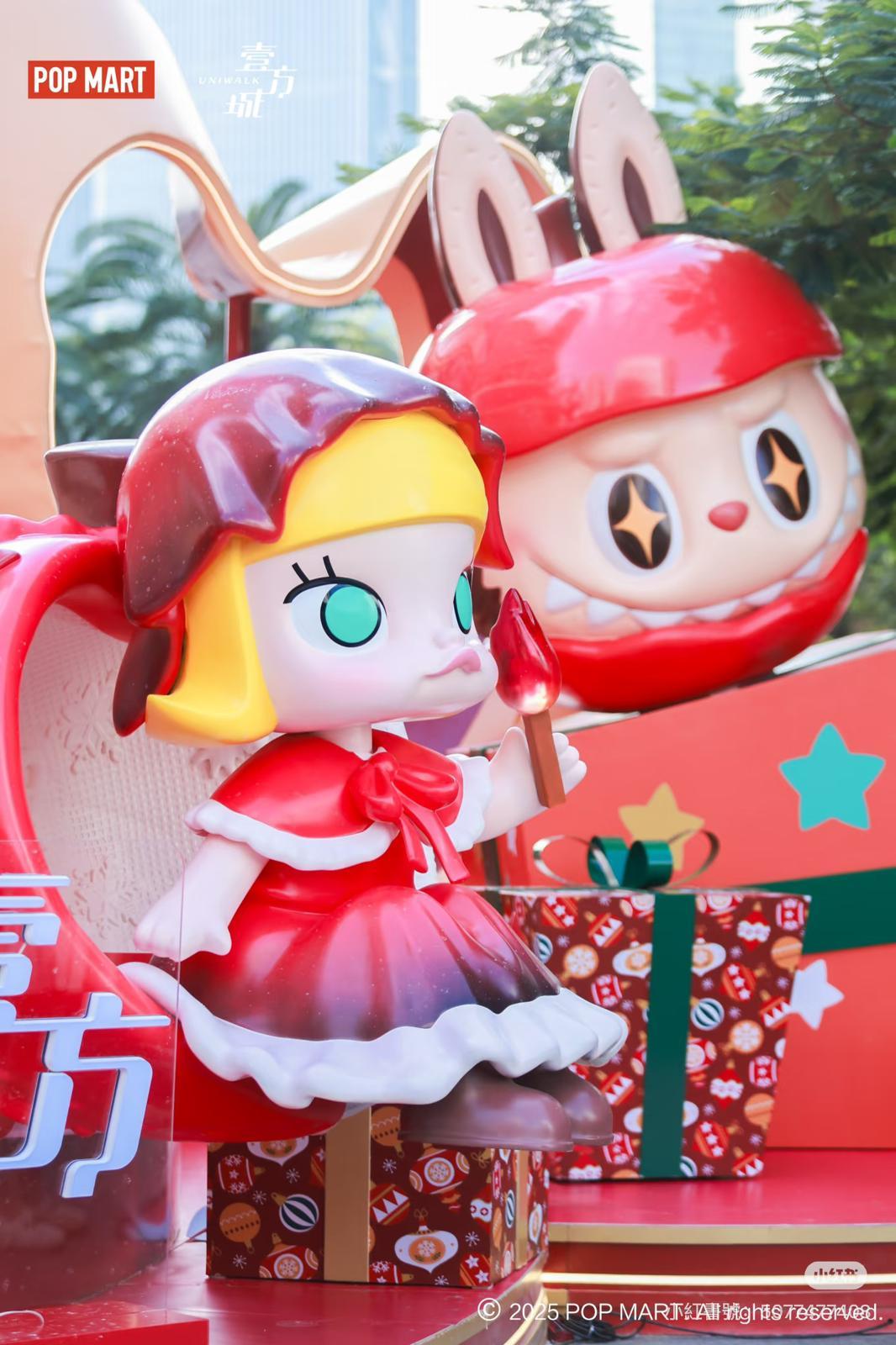 深圳聖誕好去處|前海壹方城:POP MART聖誕展 Molly、Labubu陪你過節(圖片來源:小紅書@深圳周末去哪)