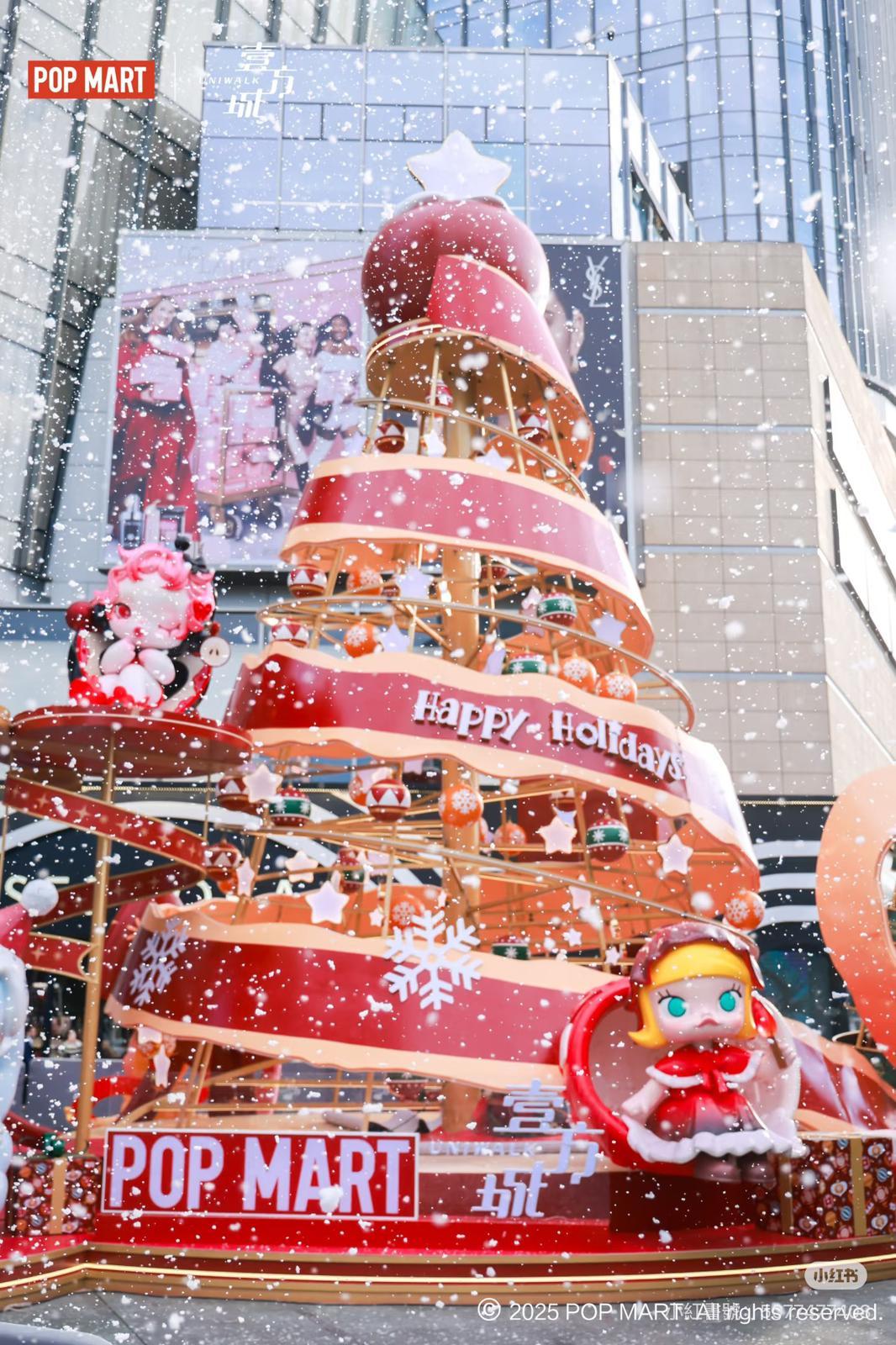 深圳聖誕好去處|前海壹方城:POP MART聖誕展 Molly、Labubu陪你過節(圖片來源:小紅書@深圳周末去哪)